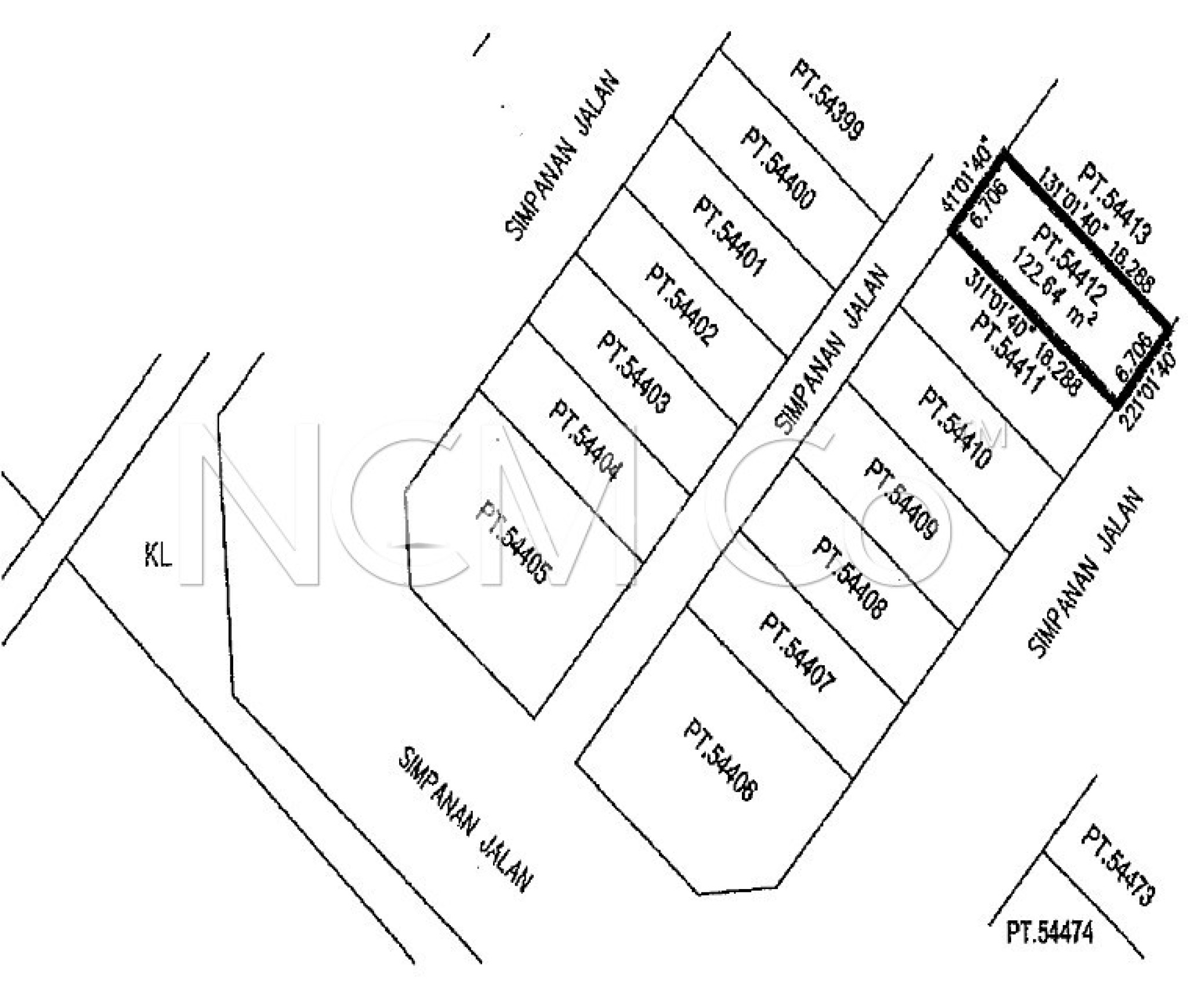 Terrace House For Auction at Garland Residence