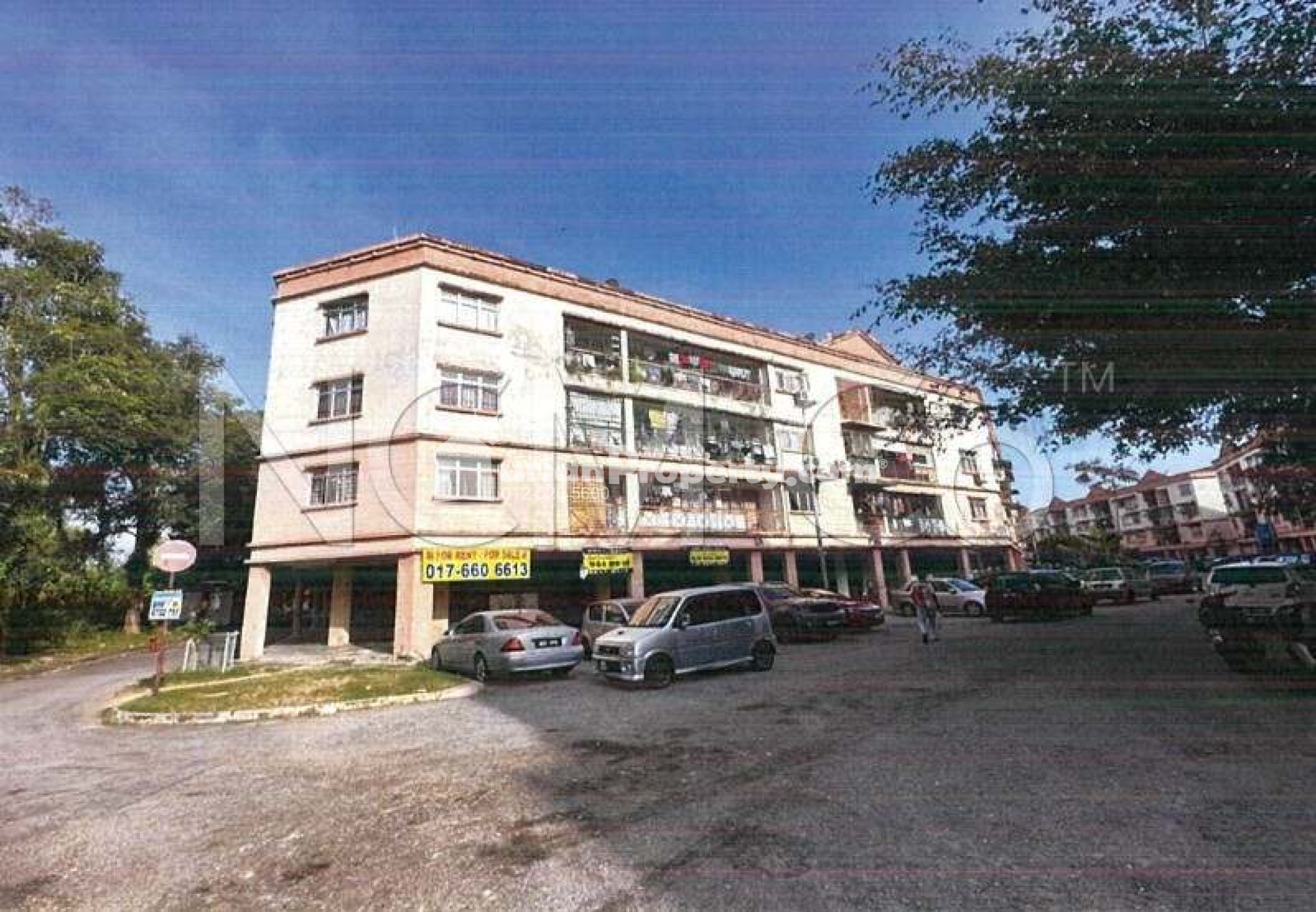 Apartment For Auction at Alpha Arena