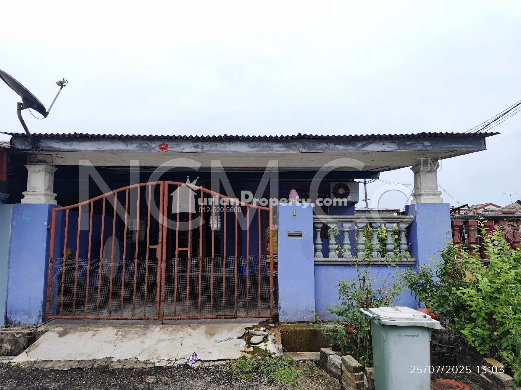 Terrace House For Auction at Kampung Padang