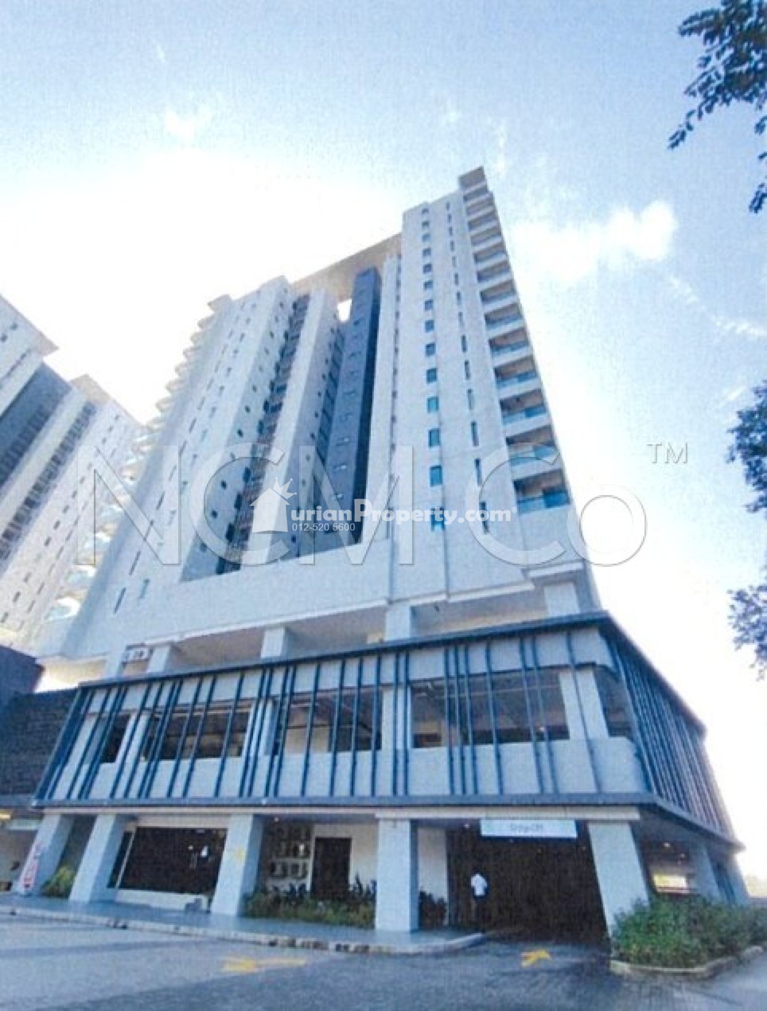 Apartment For Auction at Paragon 3