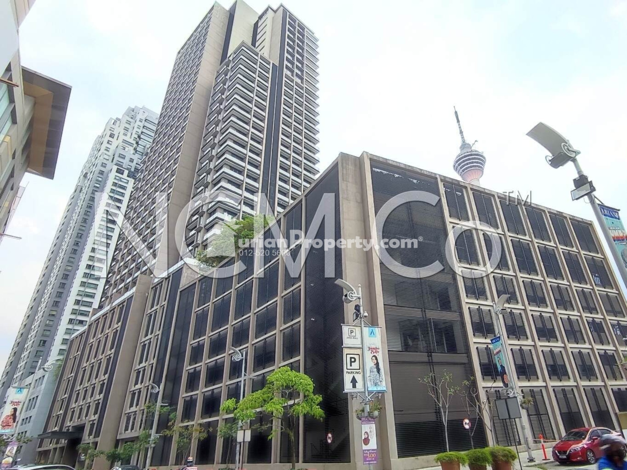 Condo For Auction at The CapSquare Residences