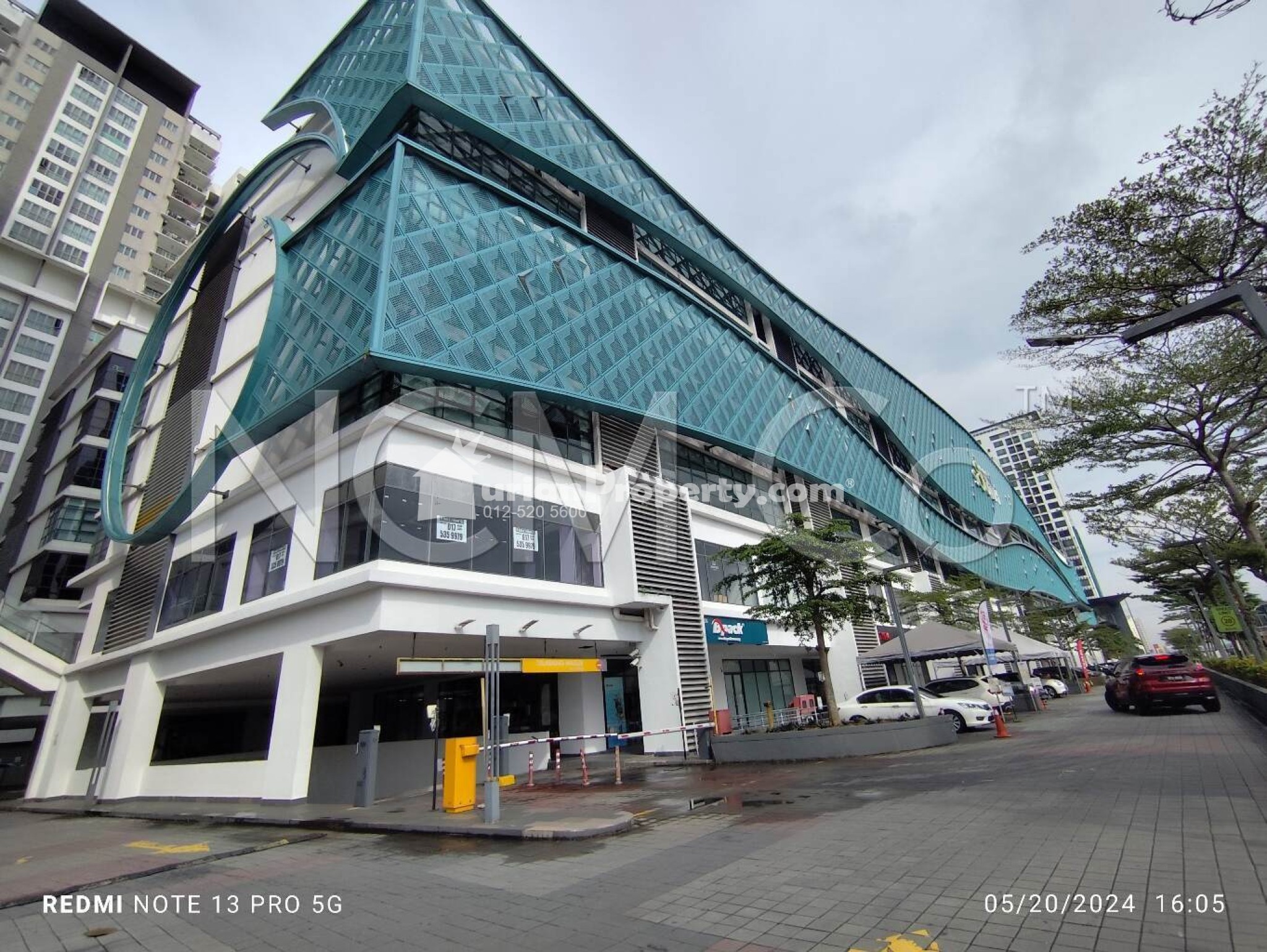 Office For Auction at One South Street Mall