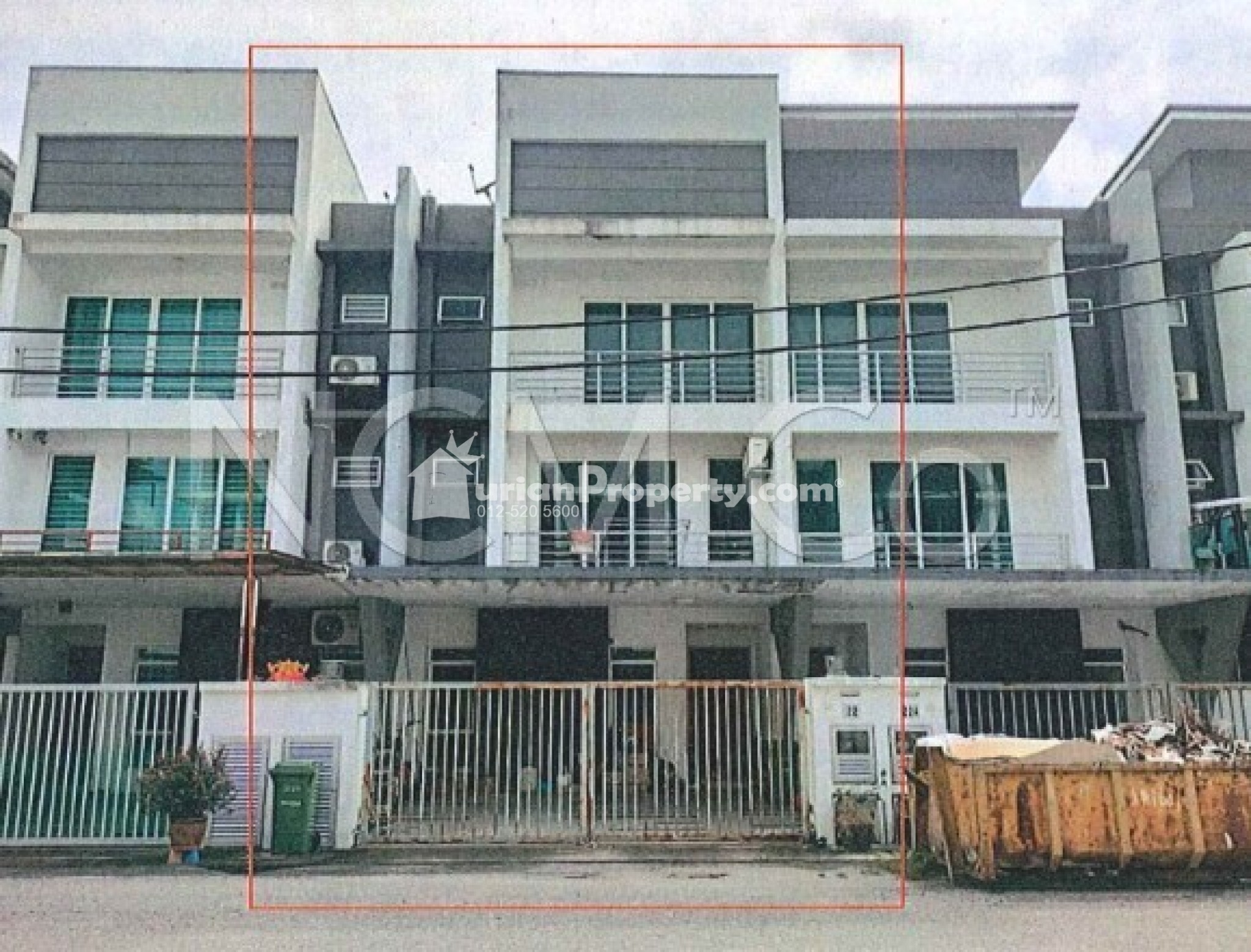 Terrace House For Auction at Perkampungan Tanjung Lumpur