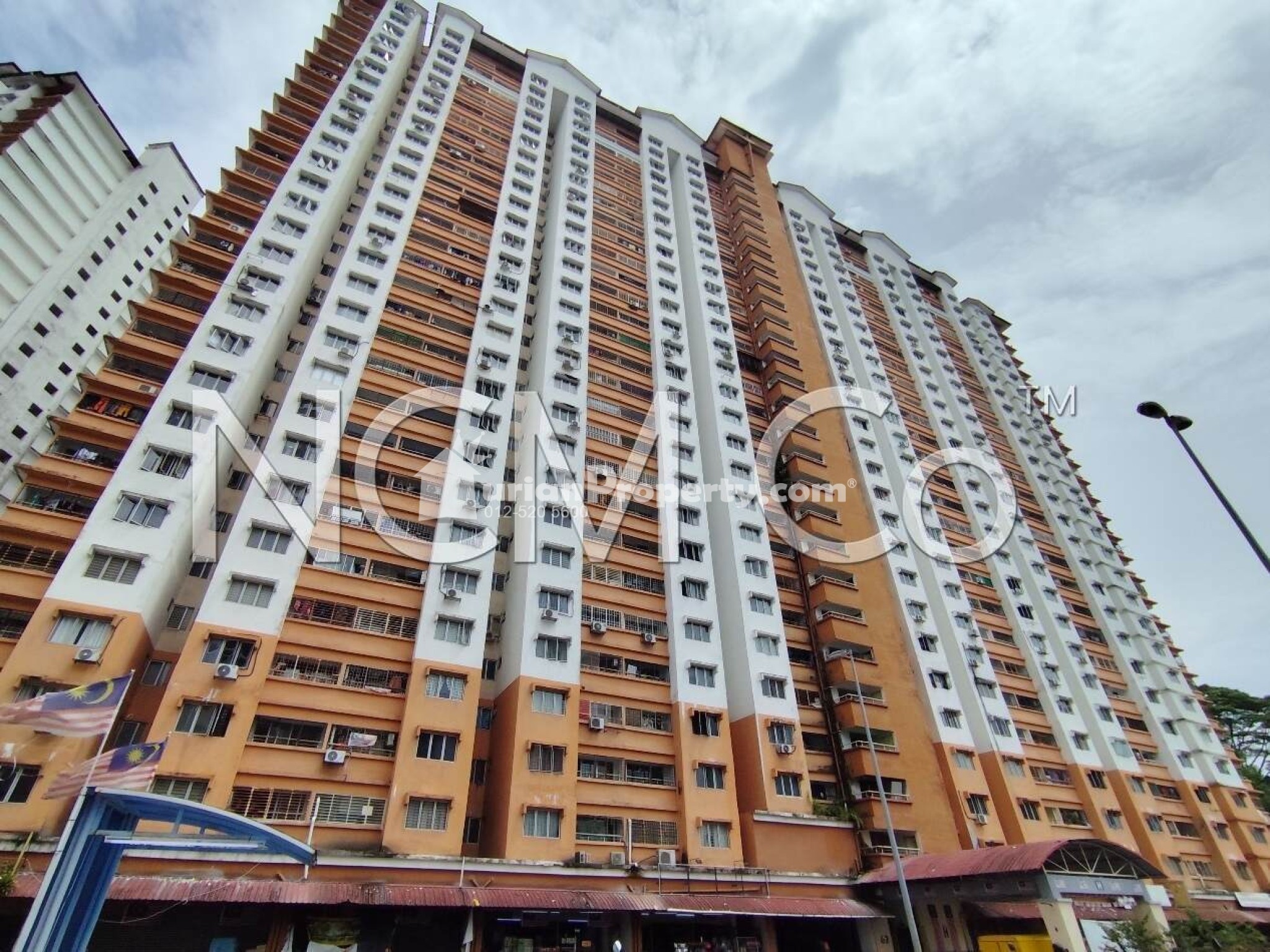 Apartment For Auction at Flora Damansara Apartment