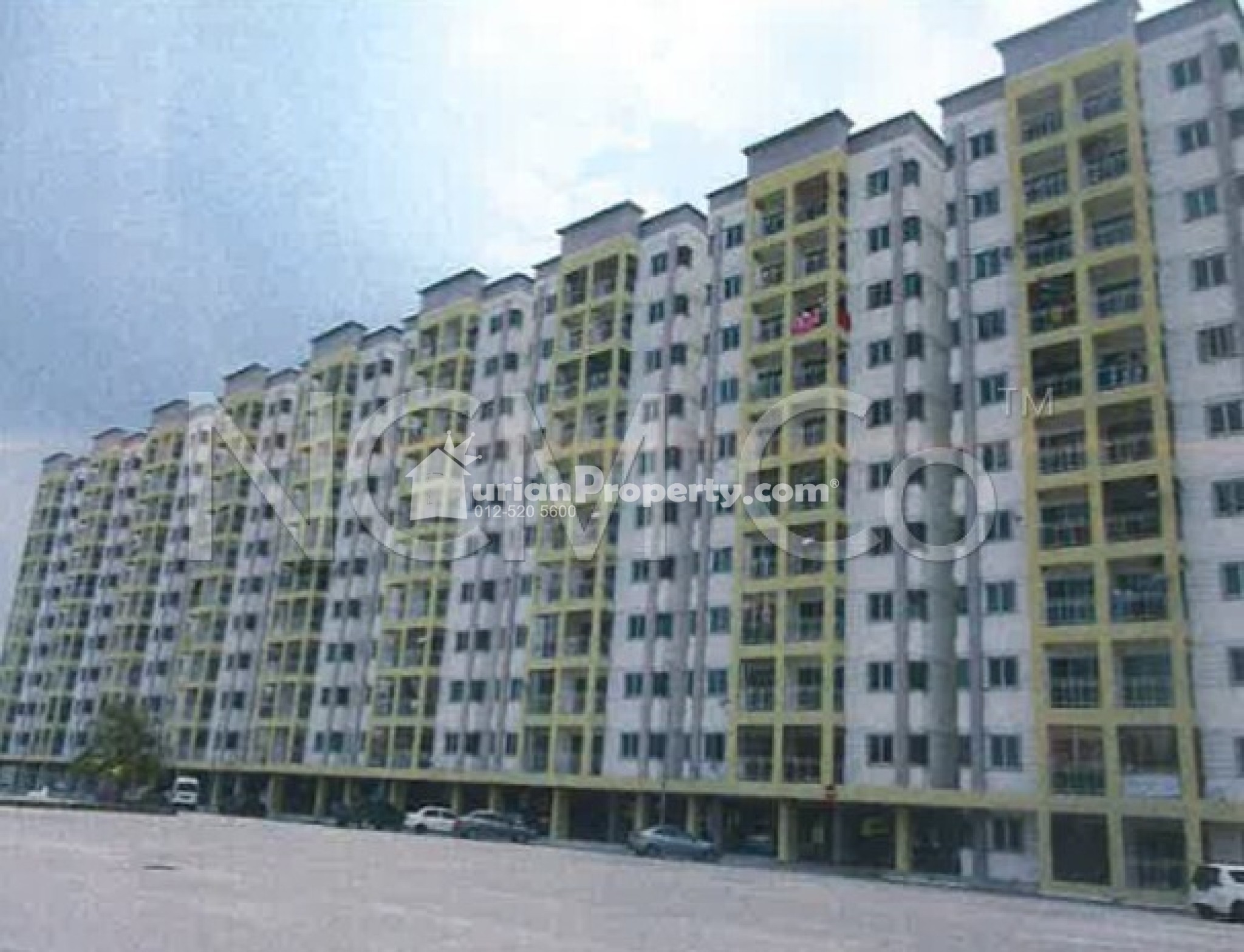 Apartment For Auction at Apartment Anjung Lekir