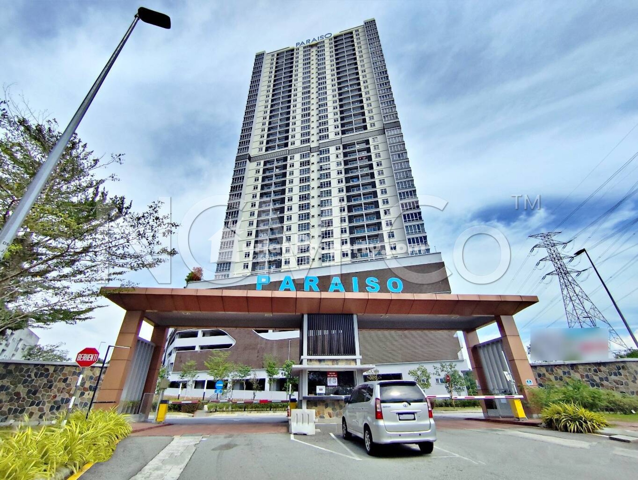 Condo For Auction at Paraiso Residence