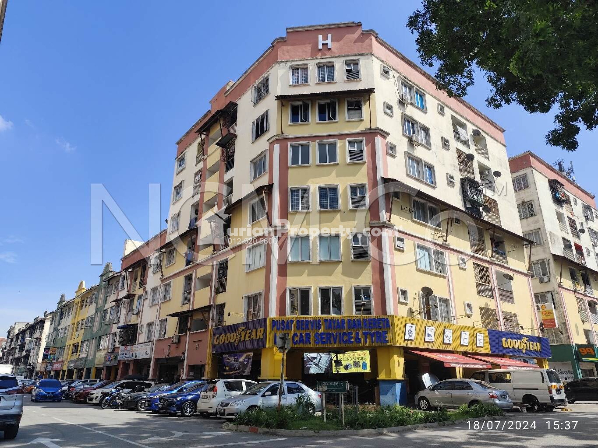 Apartment For Auction at Spring Court