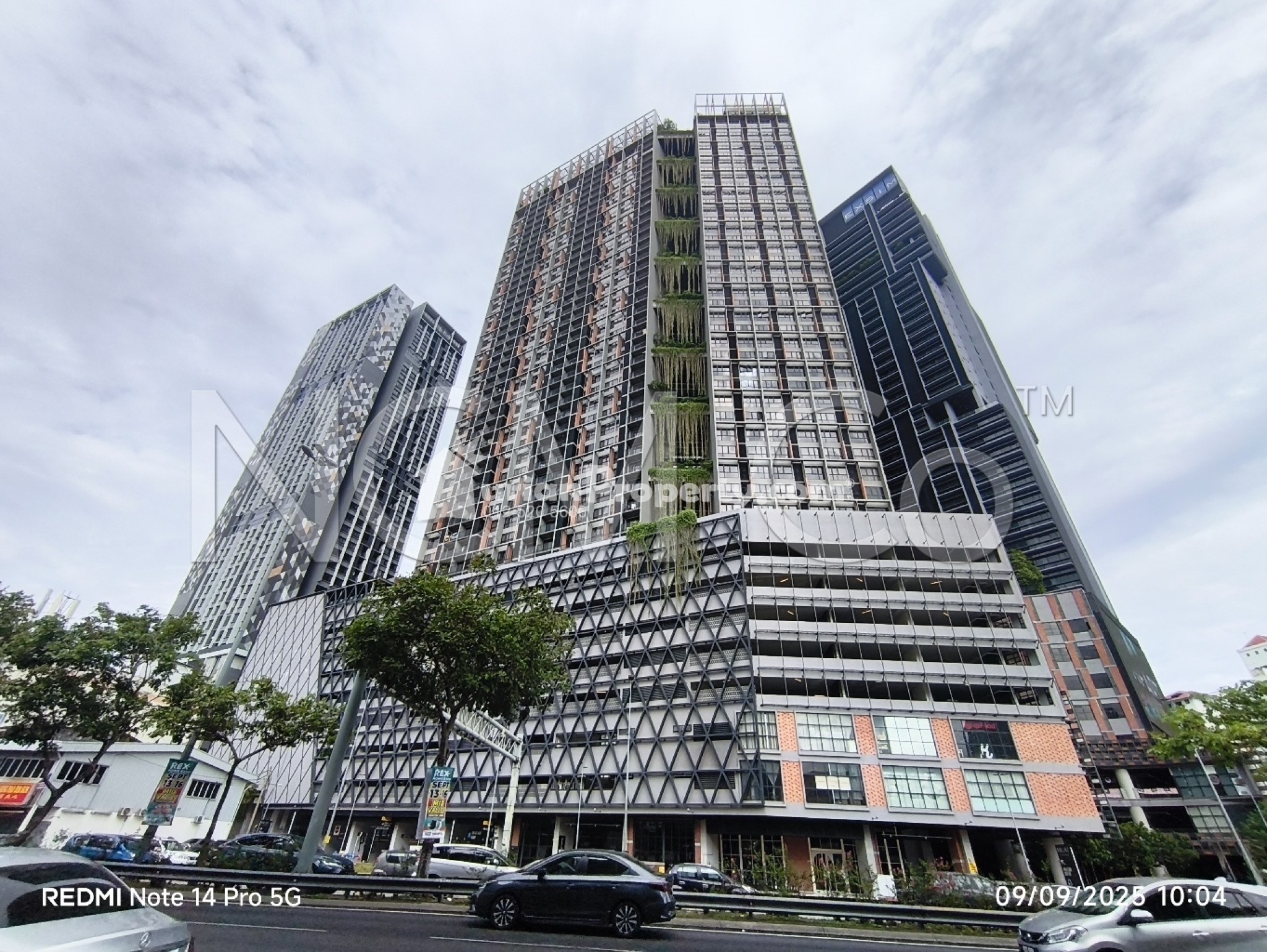 Serviced Residence For Auction at Millerz Square