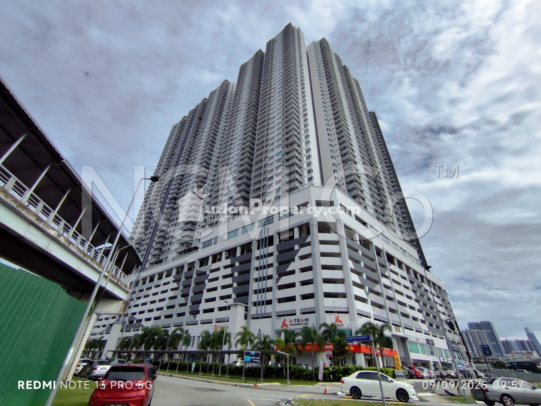 Serviced Residence For Auction at Razak City Residences