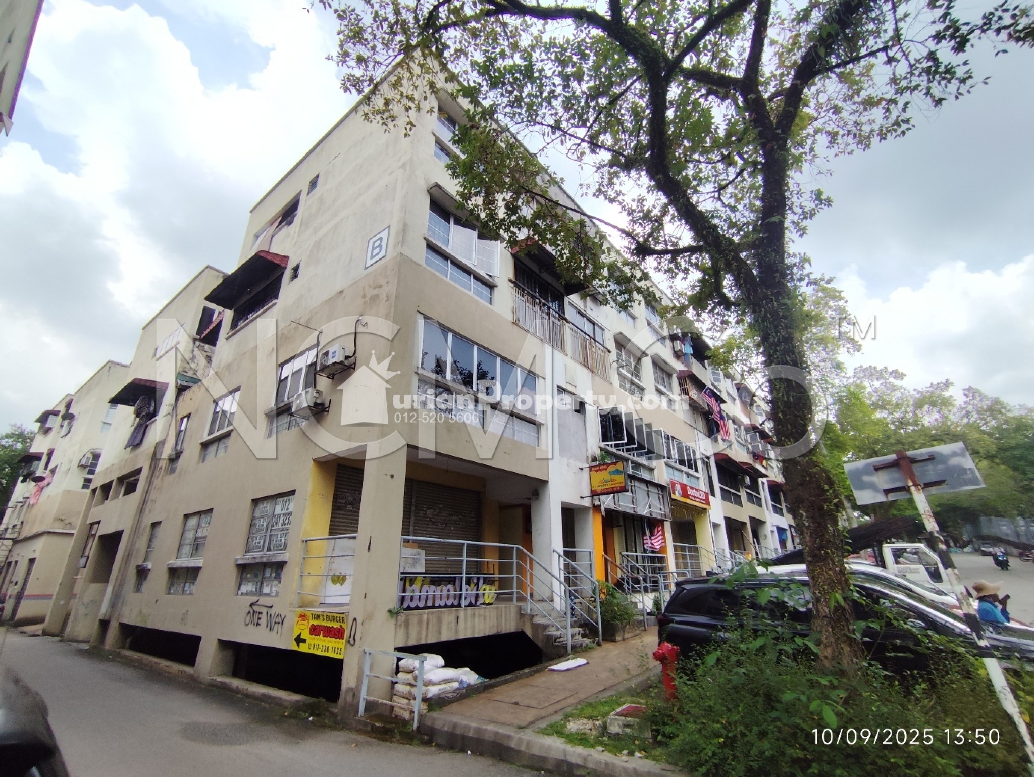 Apartment For Auction at Plaza Suria