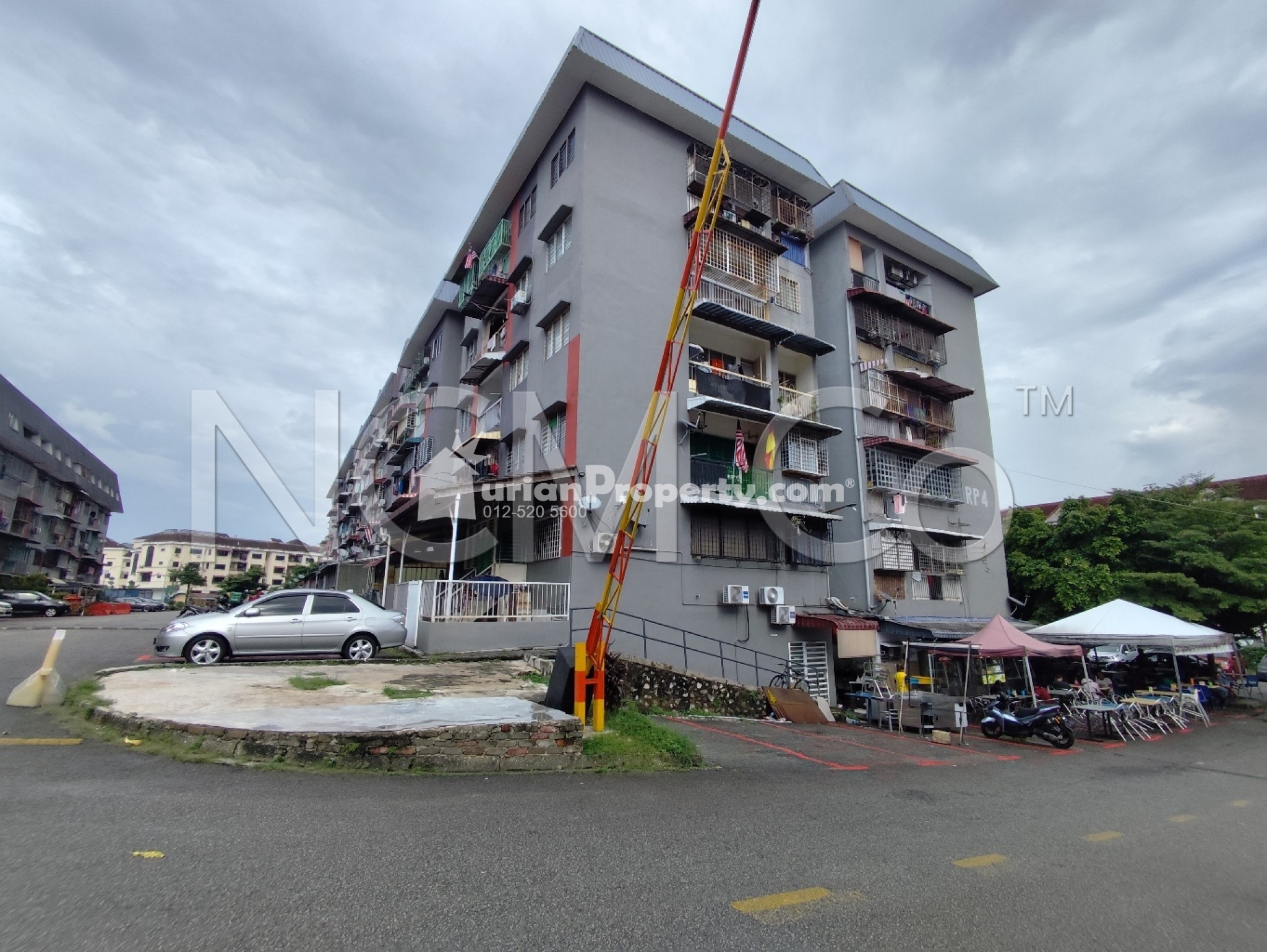 Flat For Auction at Lembah Maju Flat (RP1 RP2 RP3 RP4)