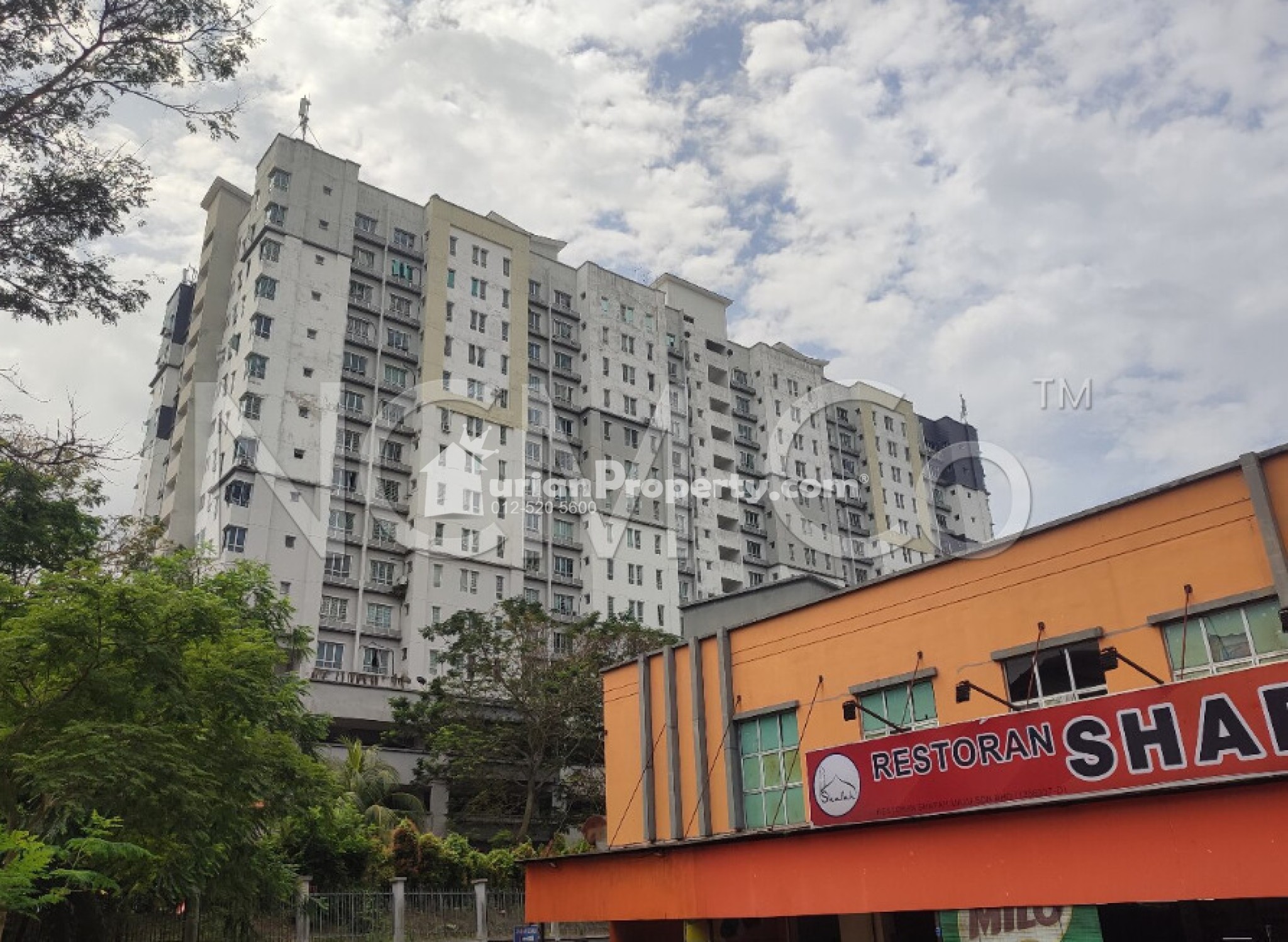 Apartment For Auction at Villa Tropika