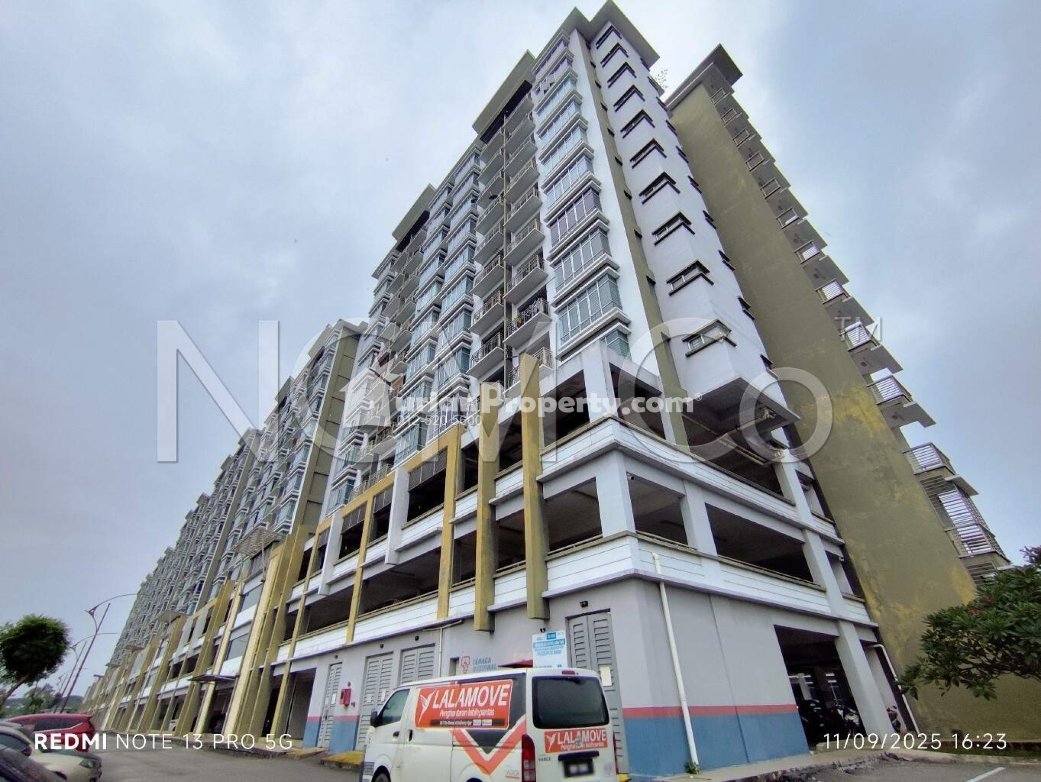 Apartment For Auction at Damai Apartment