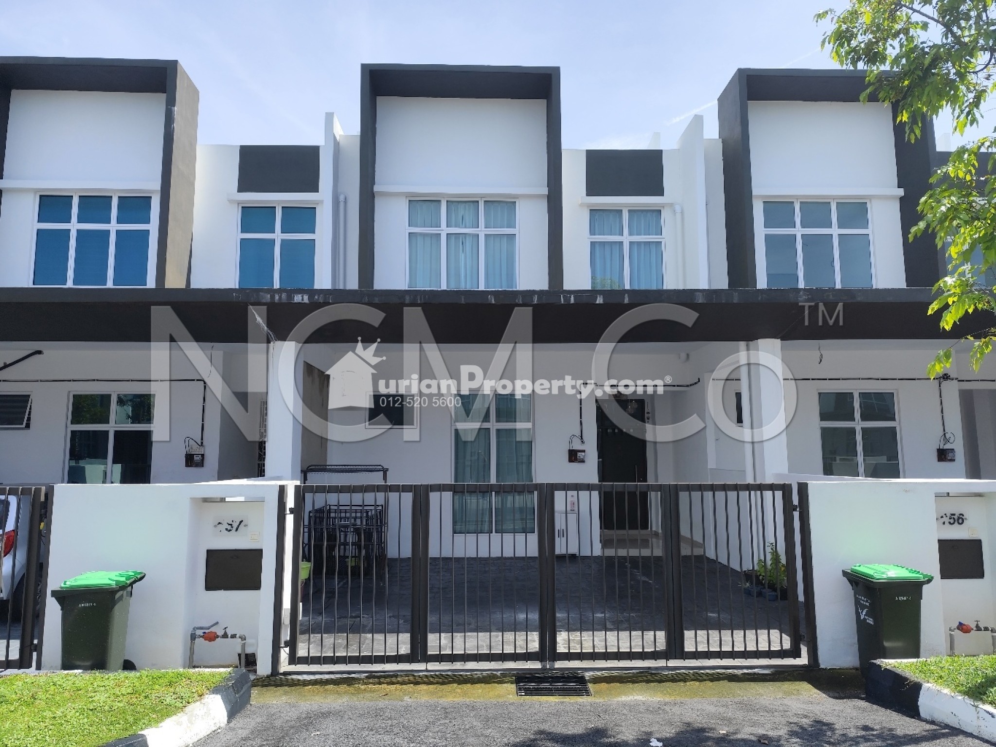 Terrace House For Auction at Lunas