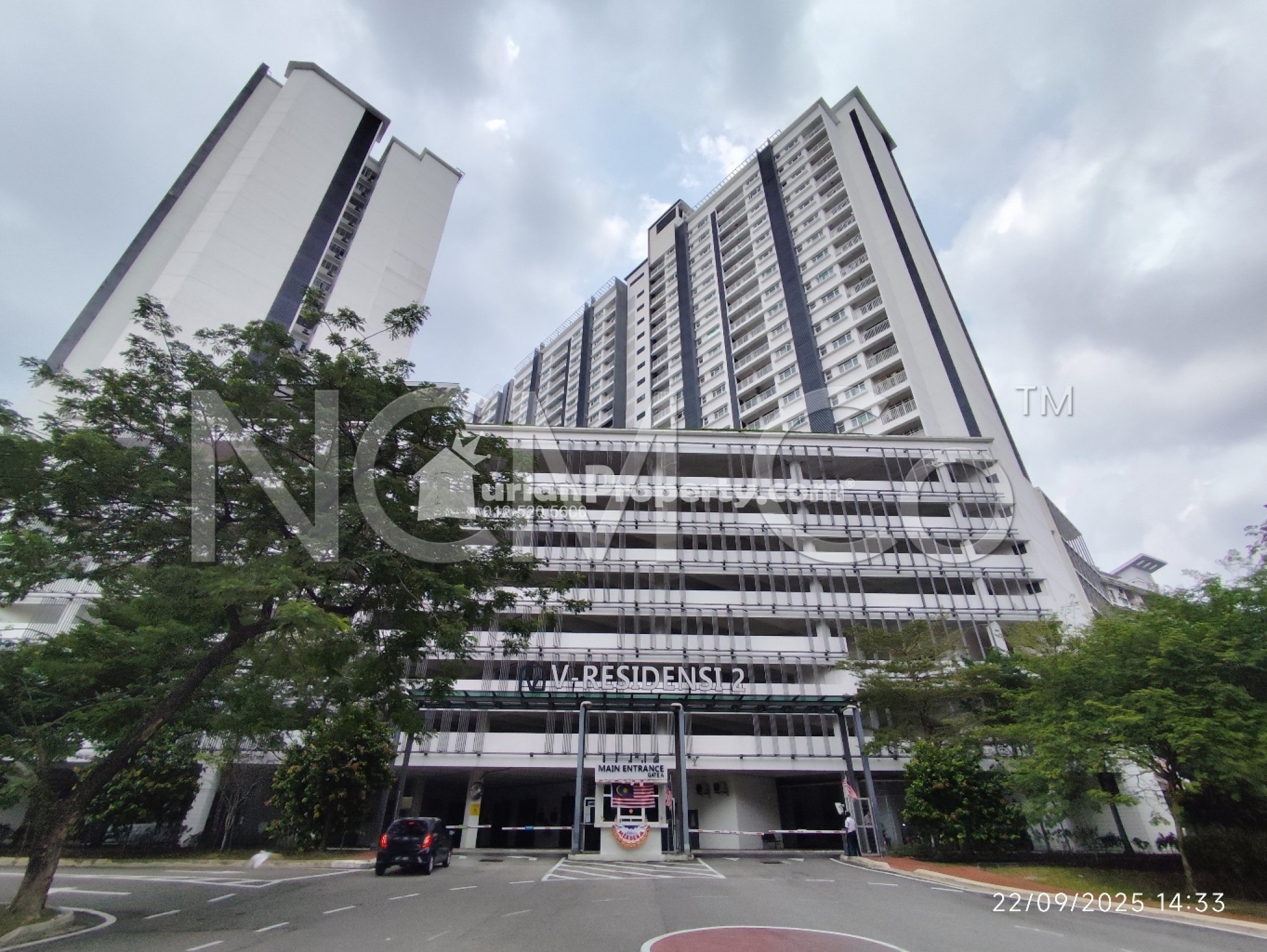 Serviced Residence For Auction at V-Residensi 2