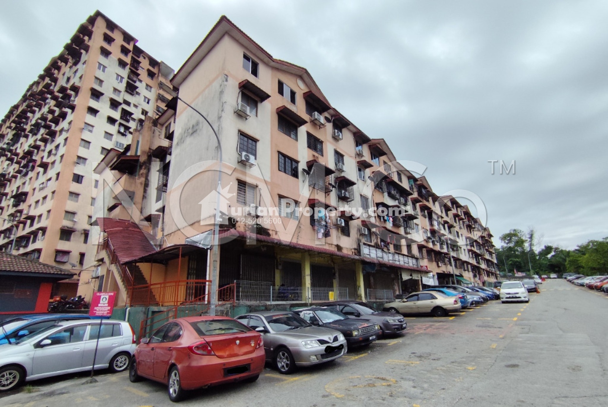 Apartment For Auction at Apartment Lestari