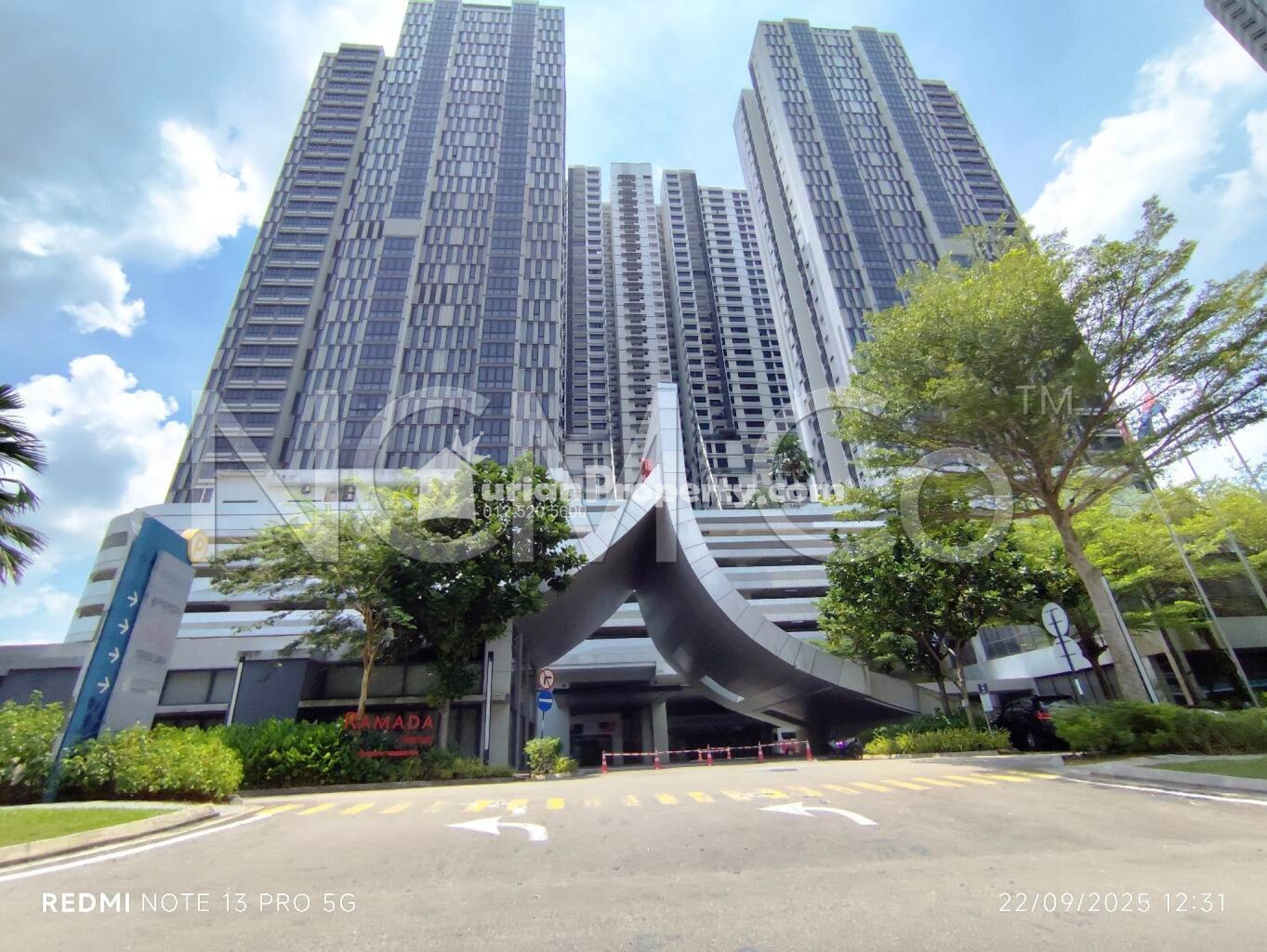 Retail Space For Auction at Medini