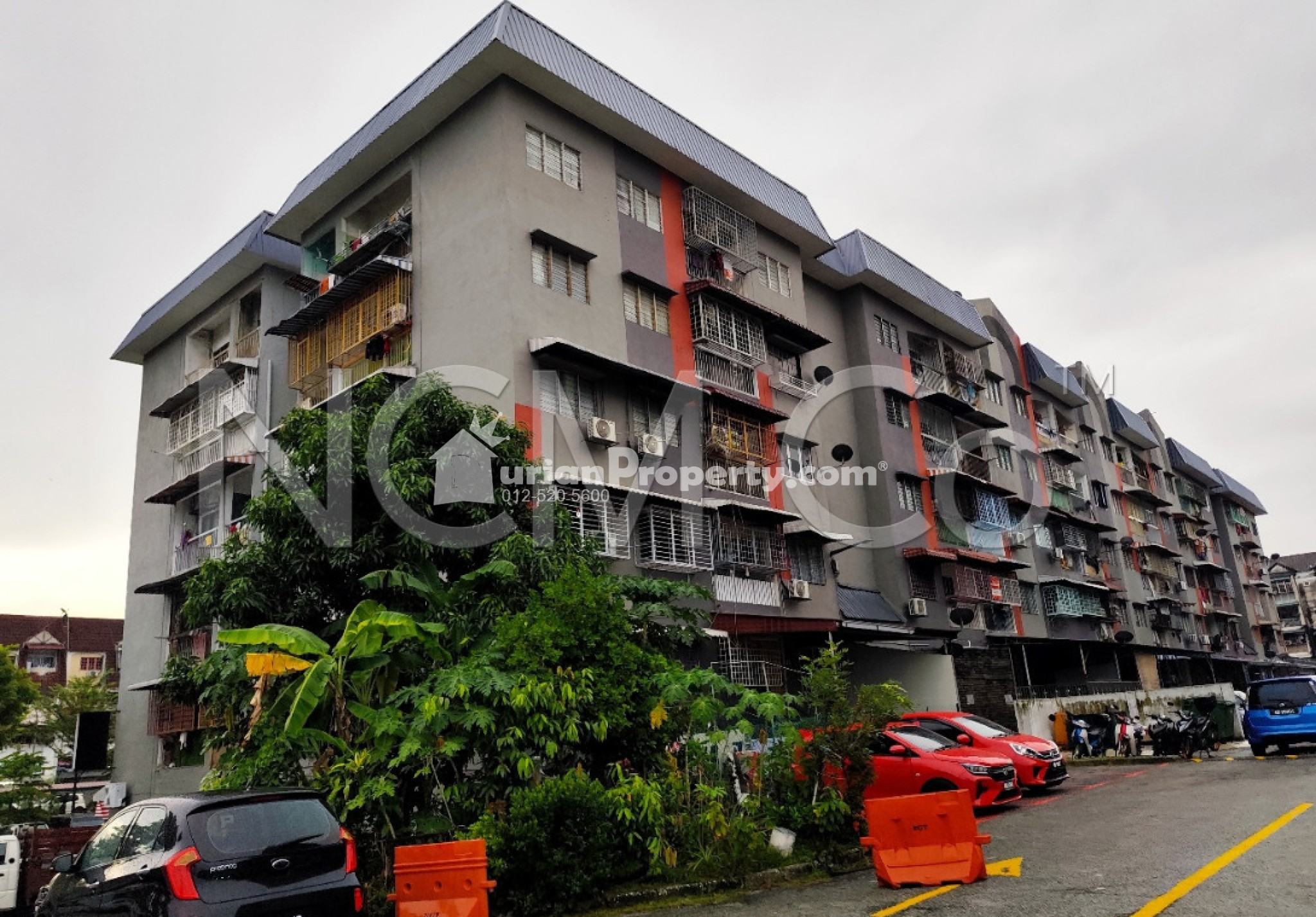 Flat For Auction at Lembah Maju Flat (RP1 RP2 RP3 RP4)
