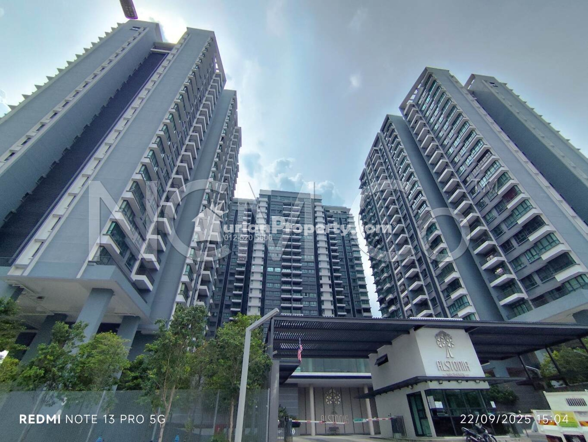 Apartment For Auction at Alstonia Residence
