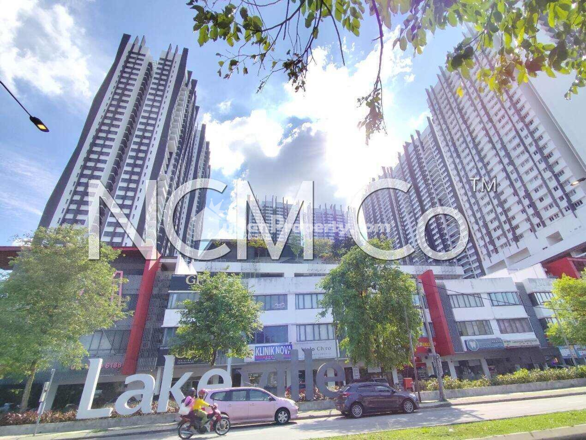 Serviced Residence For Auction at Lakeville Residence