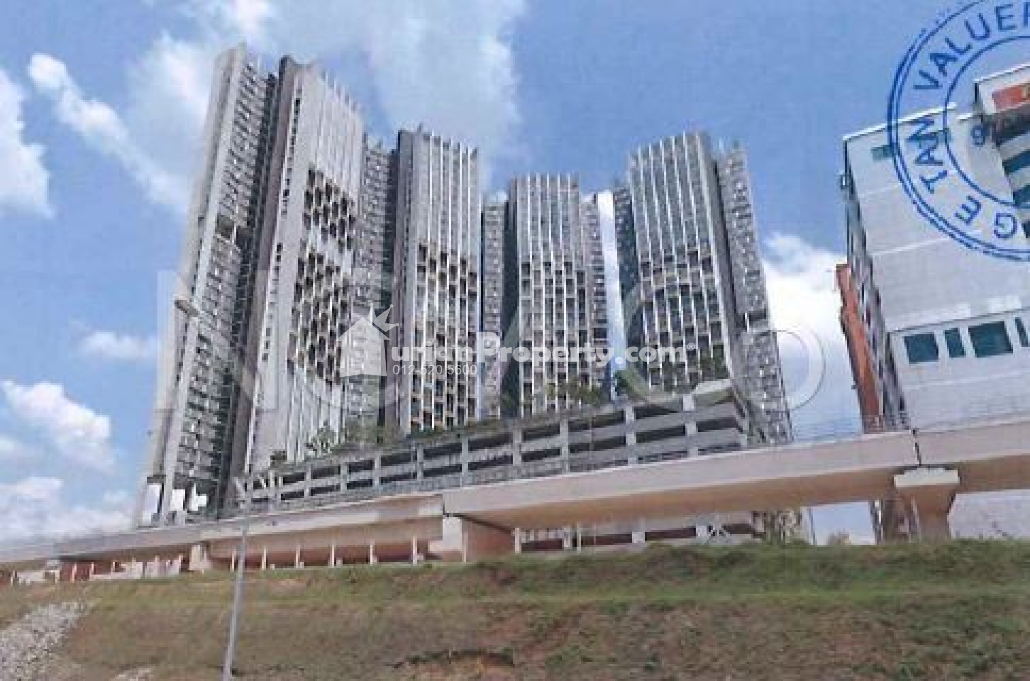 Serviced Residence For Auction at Lumi Tropicana