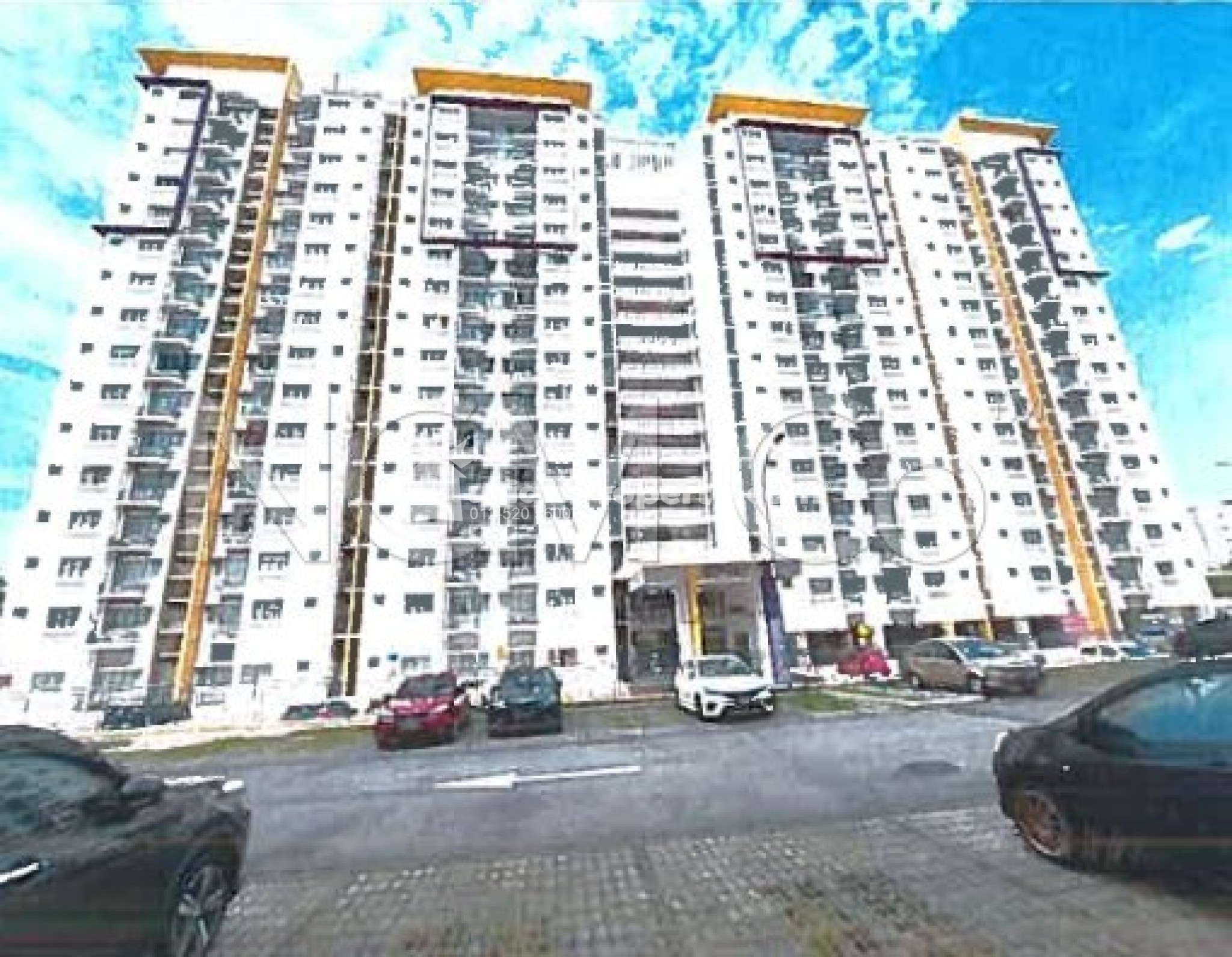 Apartment For Auction at De Palma Apartment