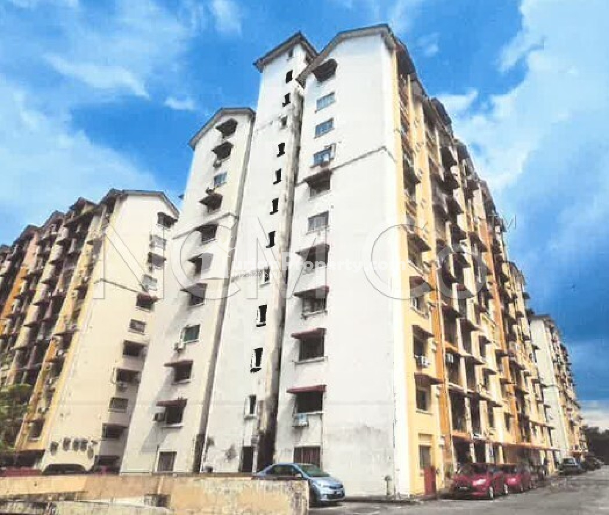 Apartment For Auction at Vista Lavender