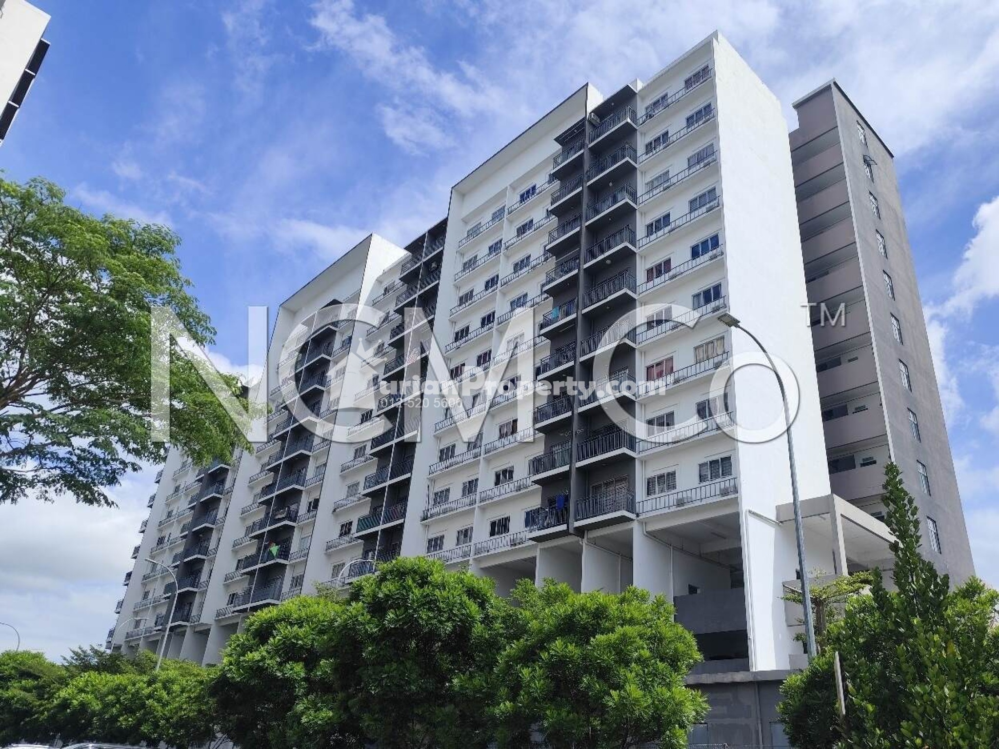 Apartment For Auction at Vesta View Apartment