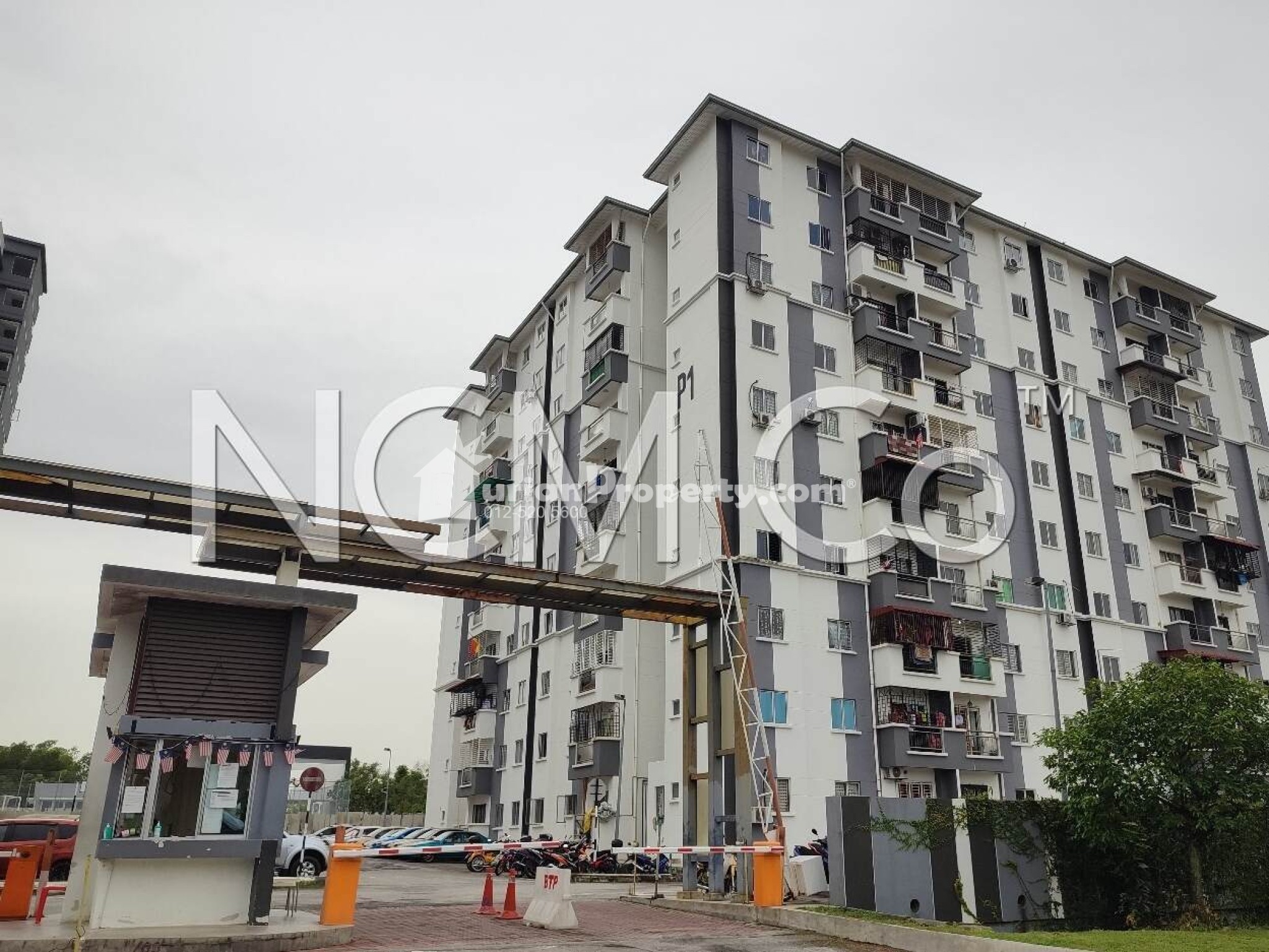 Apartment For Auction at Perdana Park