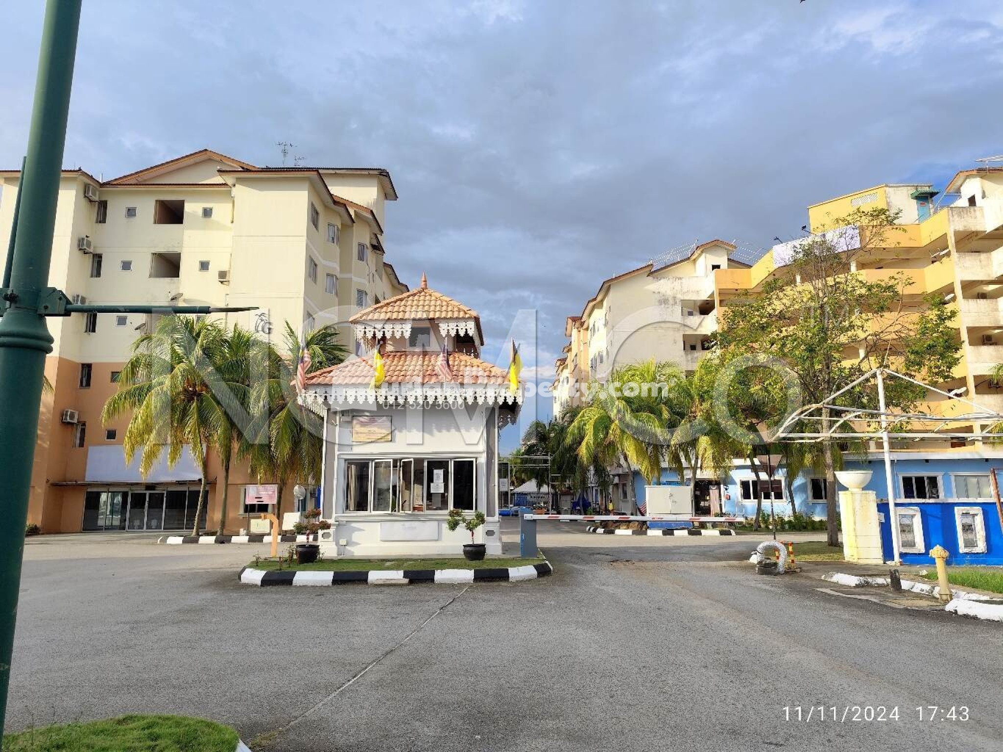 Apartment For Auction at PD Tiara Bay Apartment