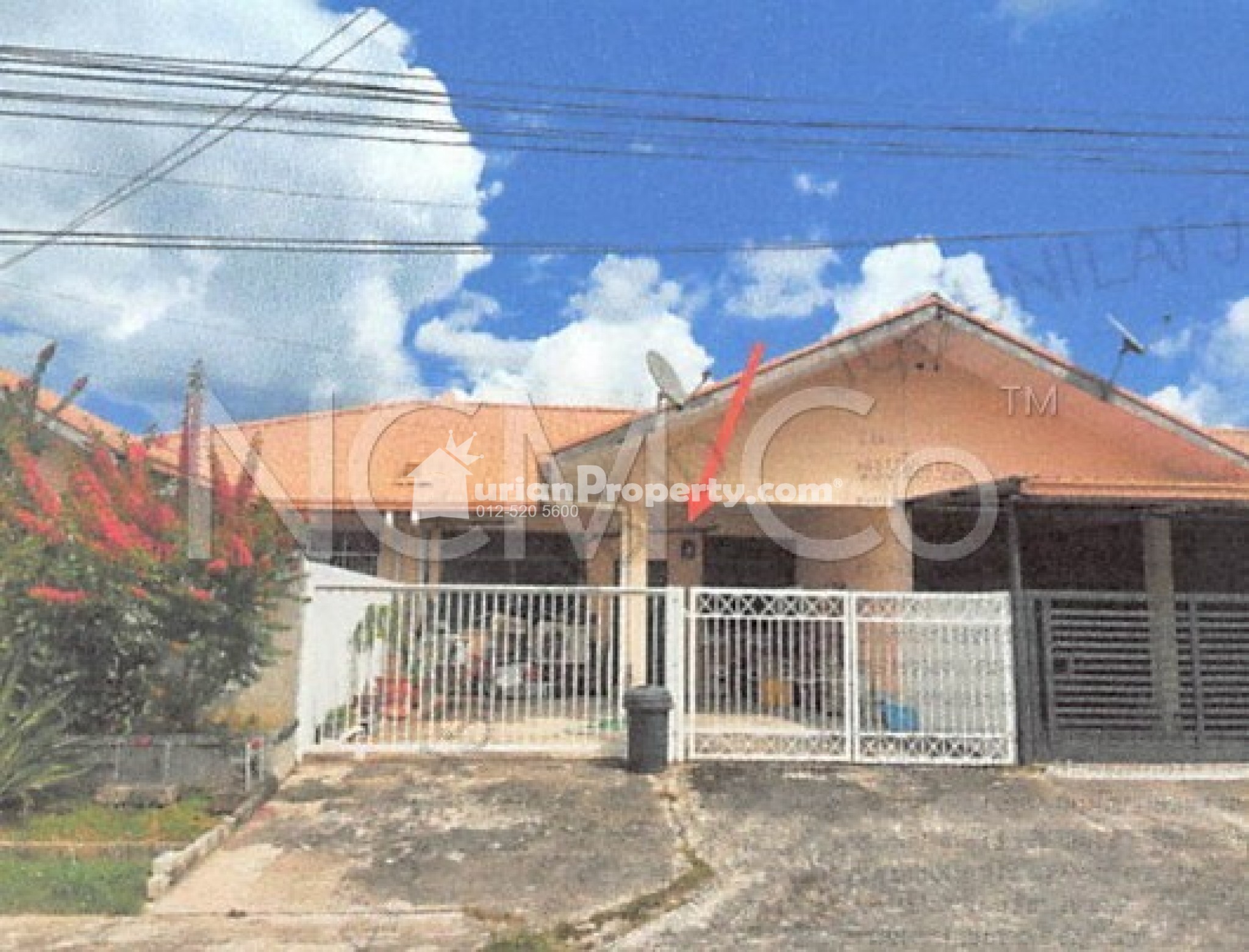 Terrace House For Auction at Keningau