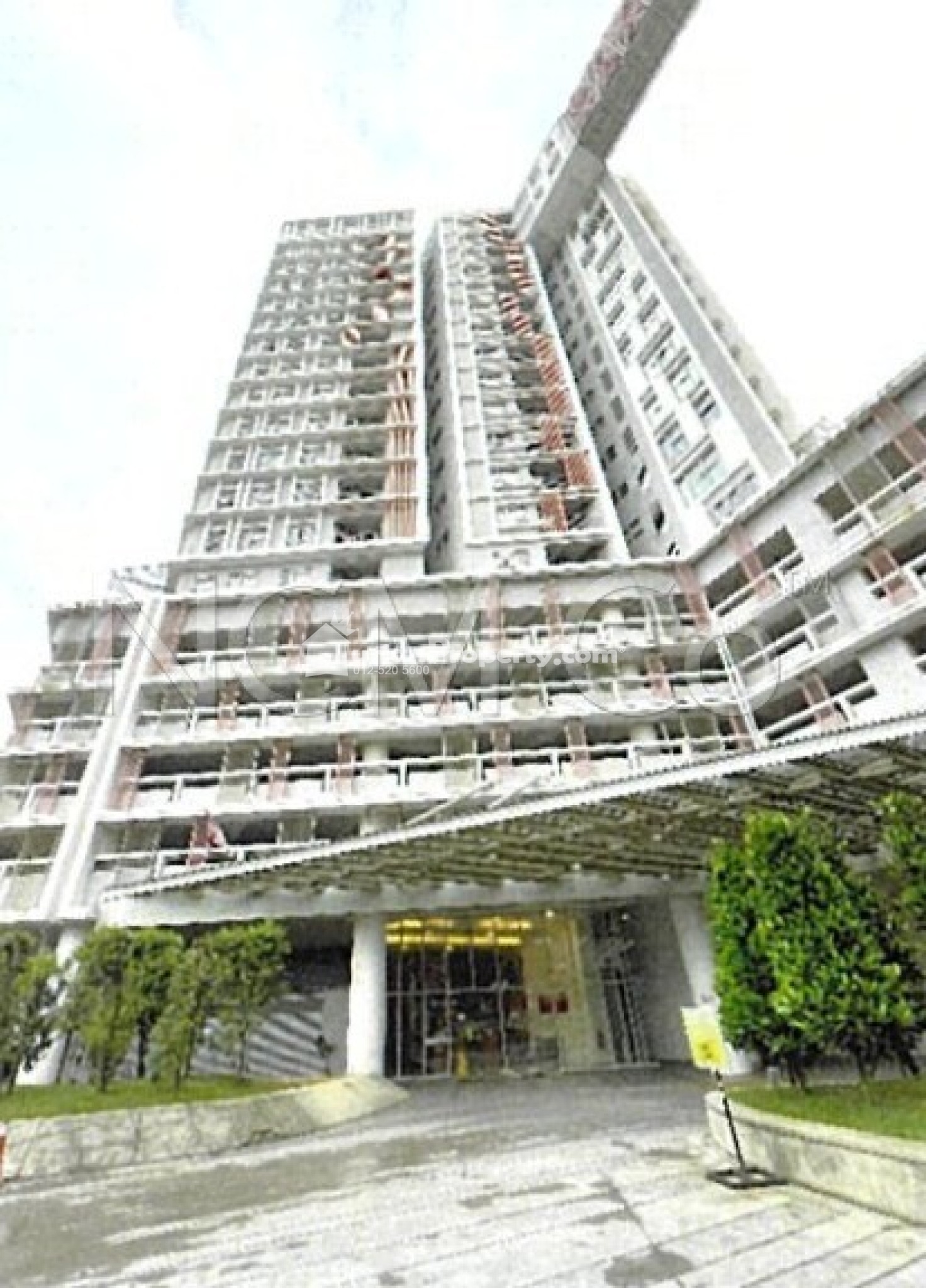 SOHO For Auction at Suria Jelutong