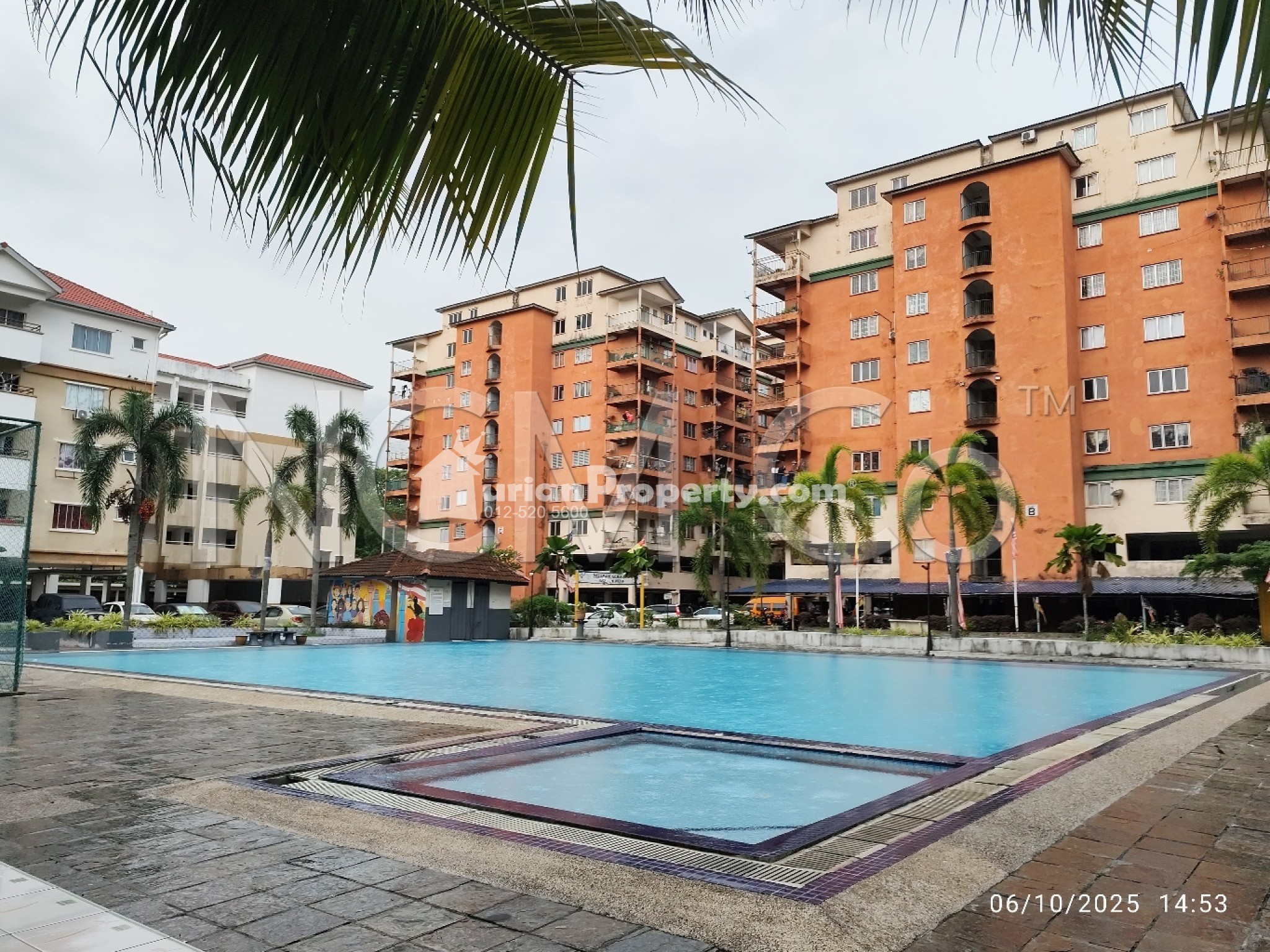 Apartment For Auction at Golden Villa