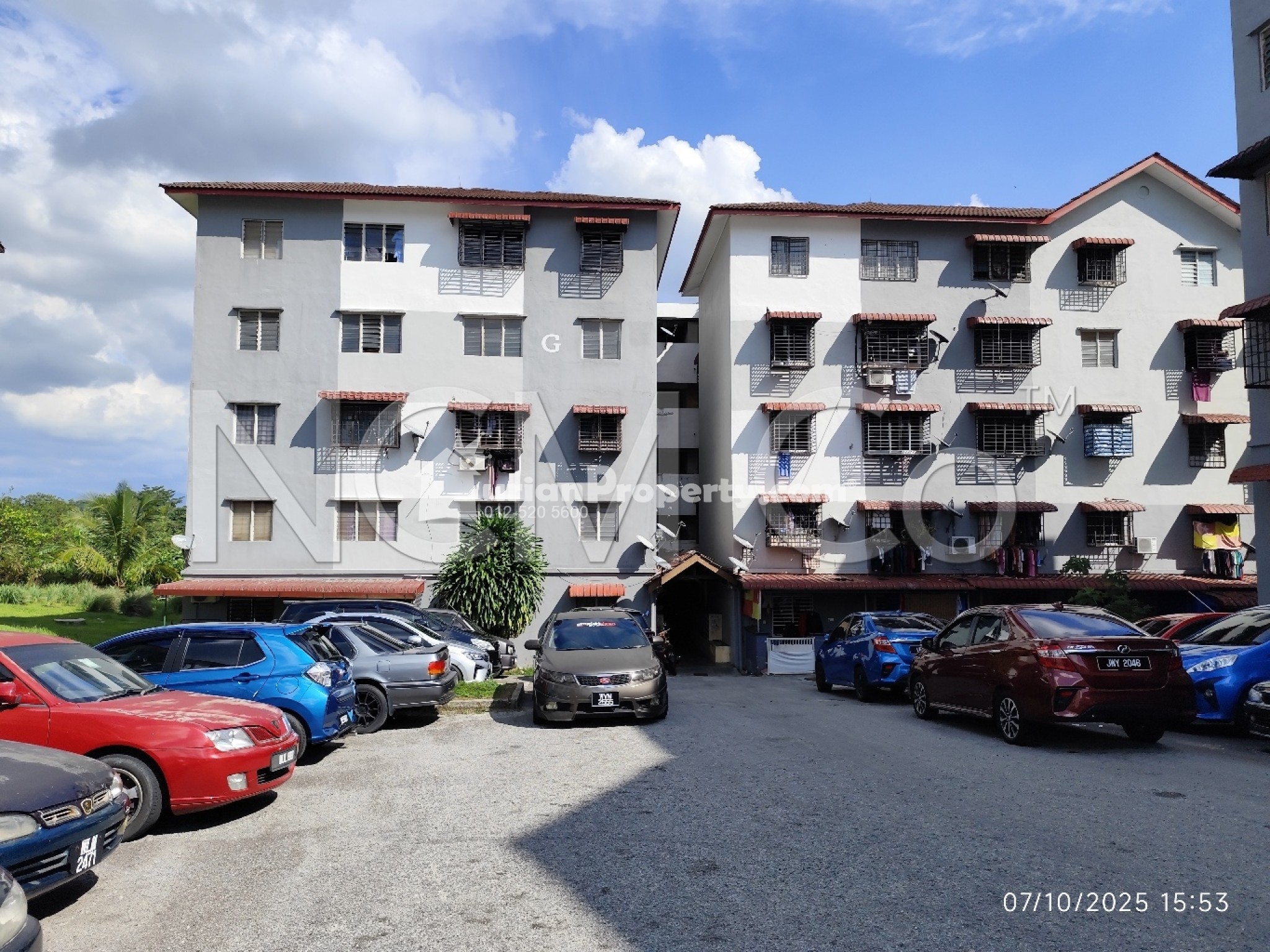 Apartment For Auction at Teratai Apartment
