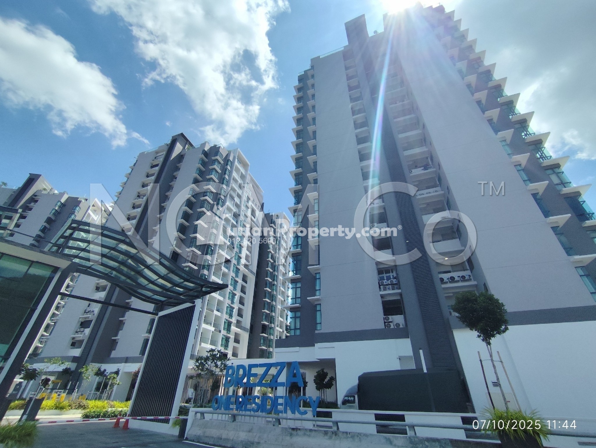 Condo For Auction at Brezza Hill