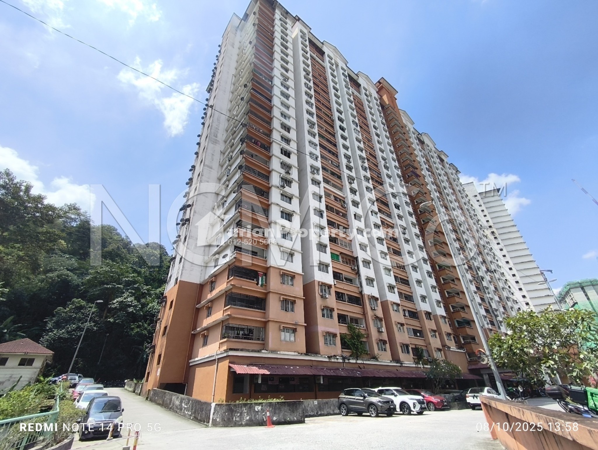 Apartment For Auction at Flora Damansara Apartment