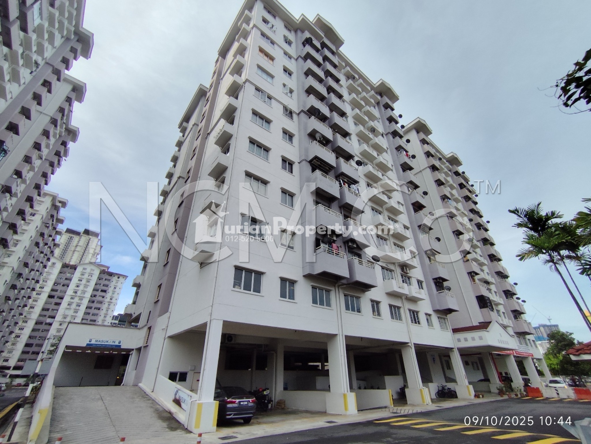 Apartment For Auction at Jalil Damai