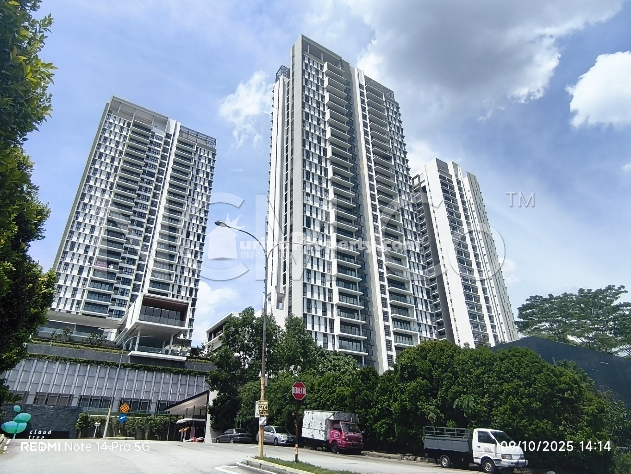 Condo For Auction at Cloudtree