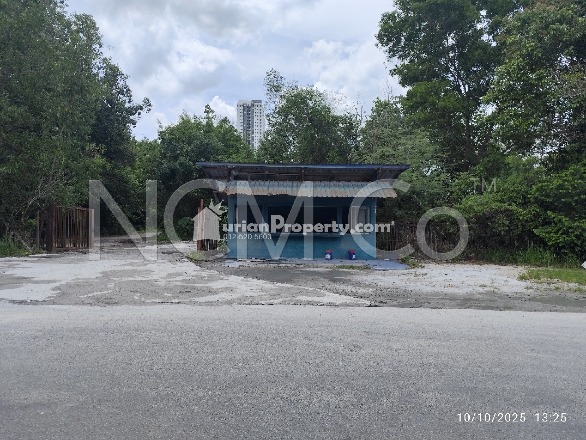 Apartment For Auction at Taman Universiti