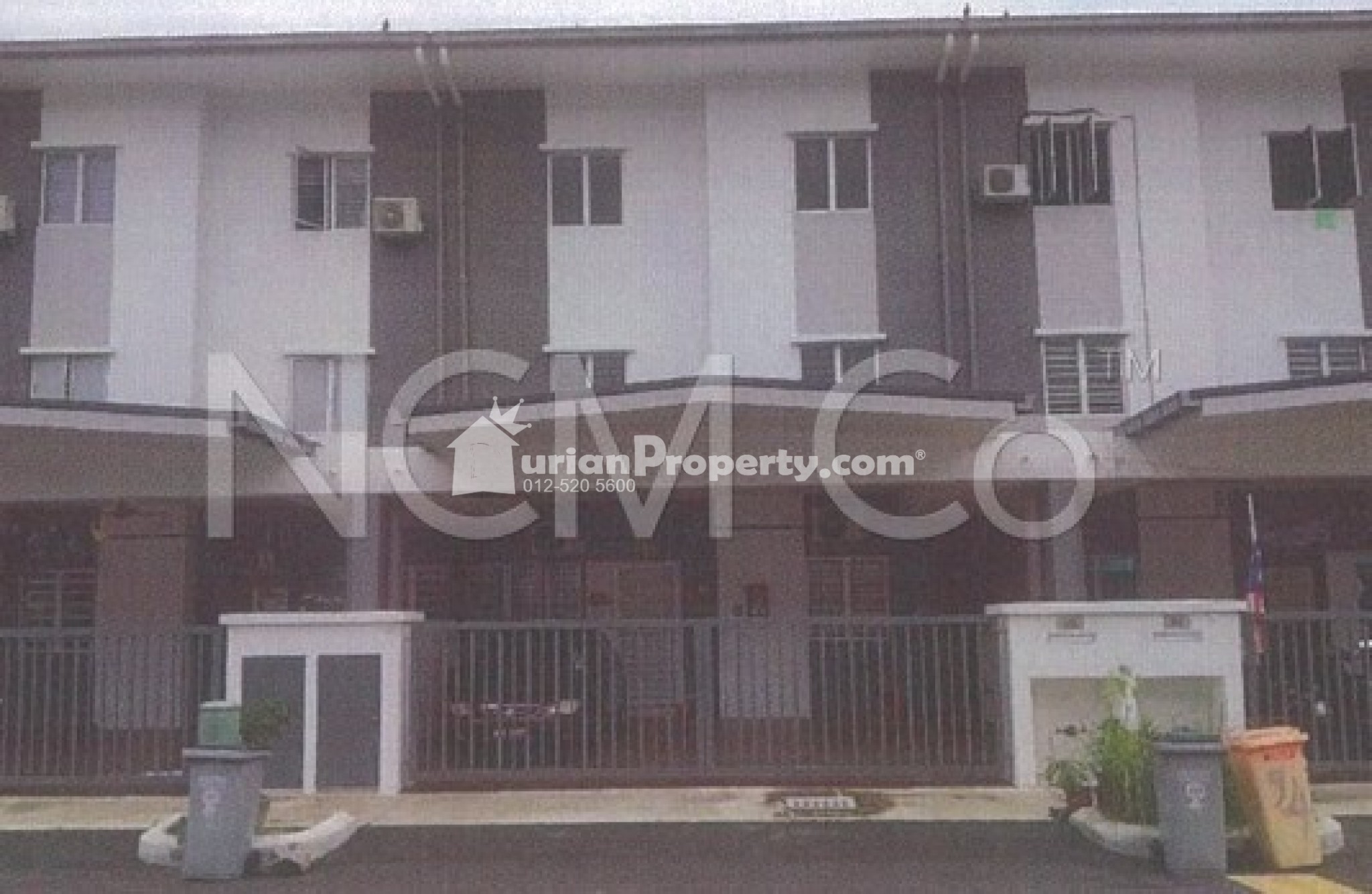 Terrace House For Auction at Mantin