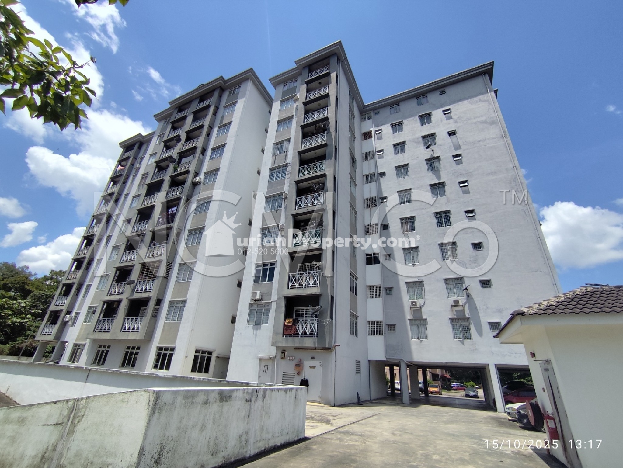 Condo For Auction at Condominium Pelangi