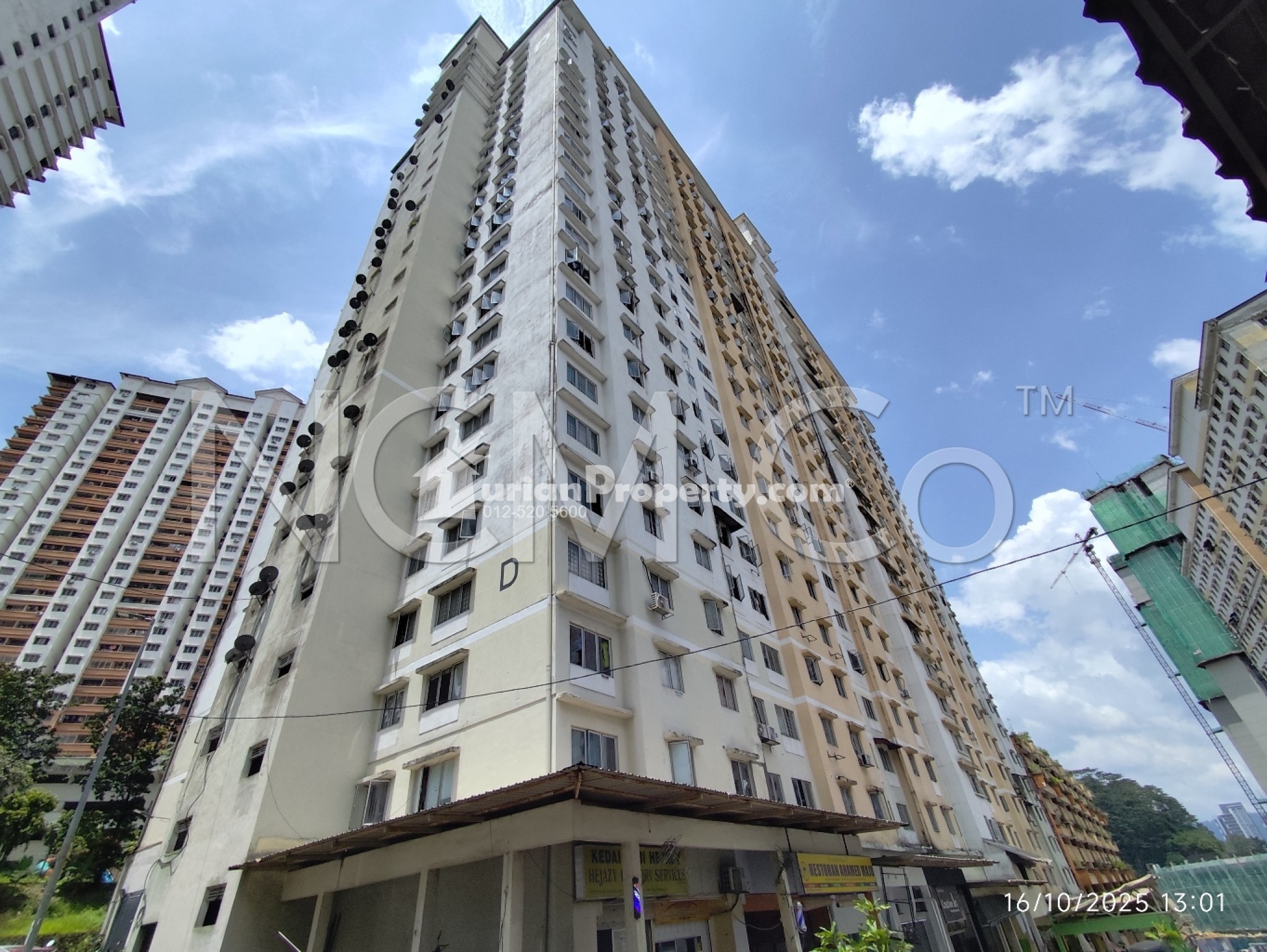 Apartment For Auction at Flora Damansara Apartment