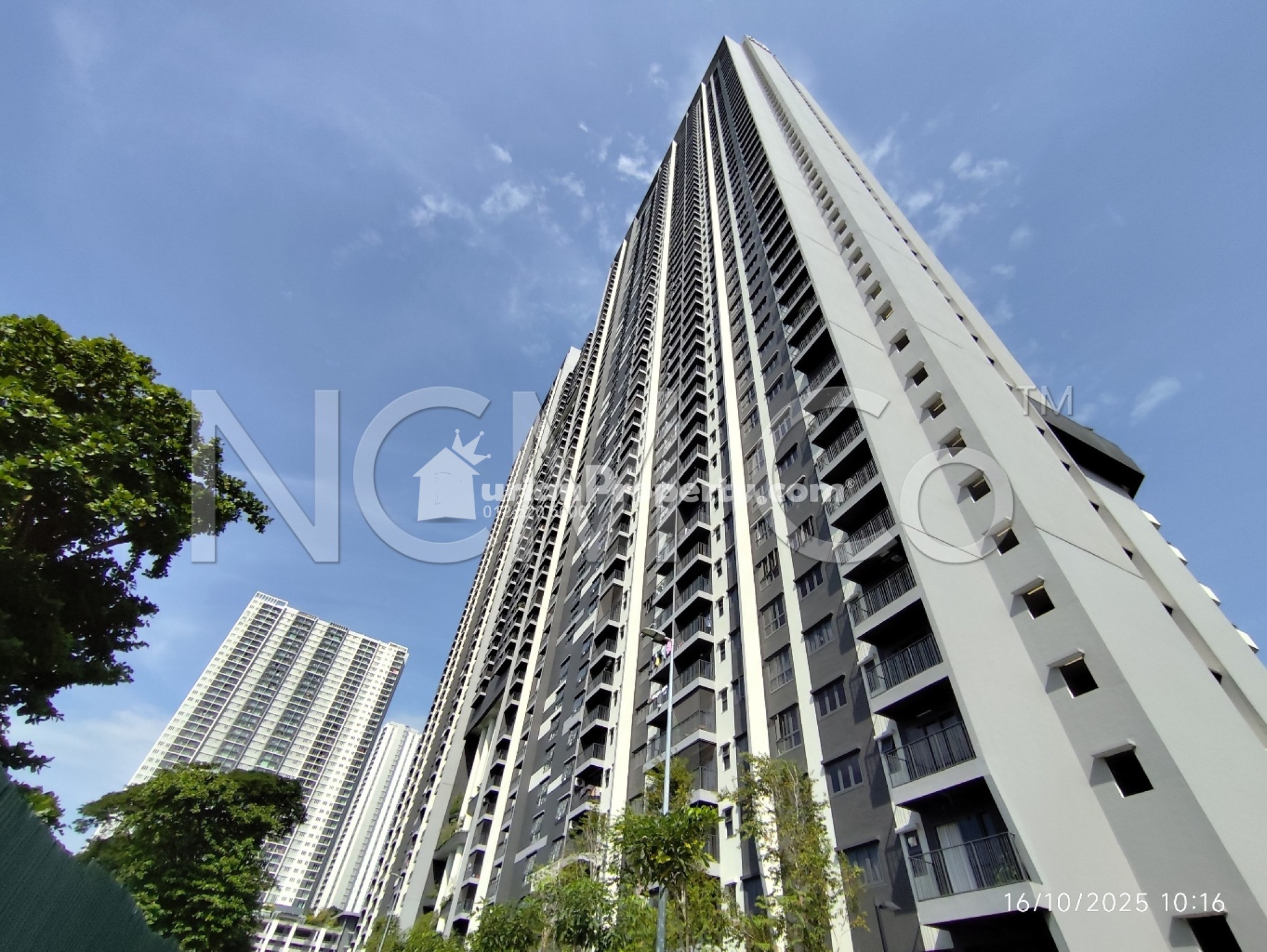 Serviced Residence For Auction at M Arisa
