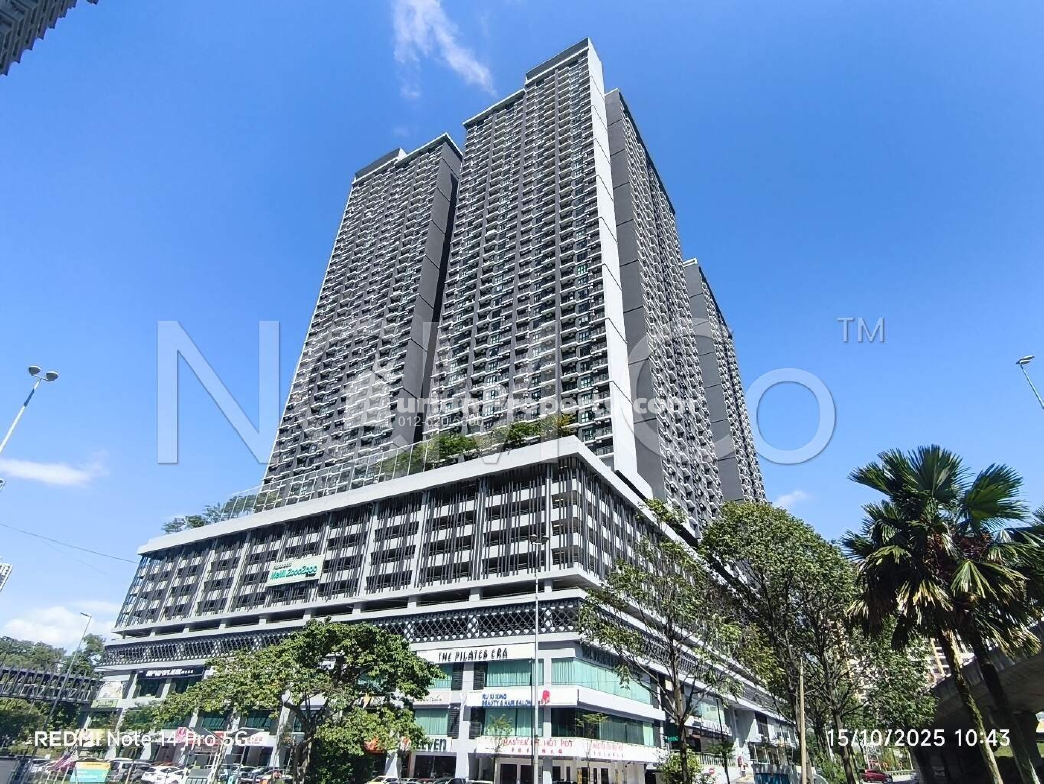 Apartment For Auction at Majestic Maxim