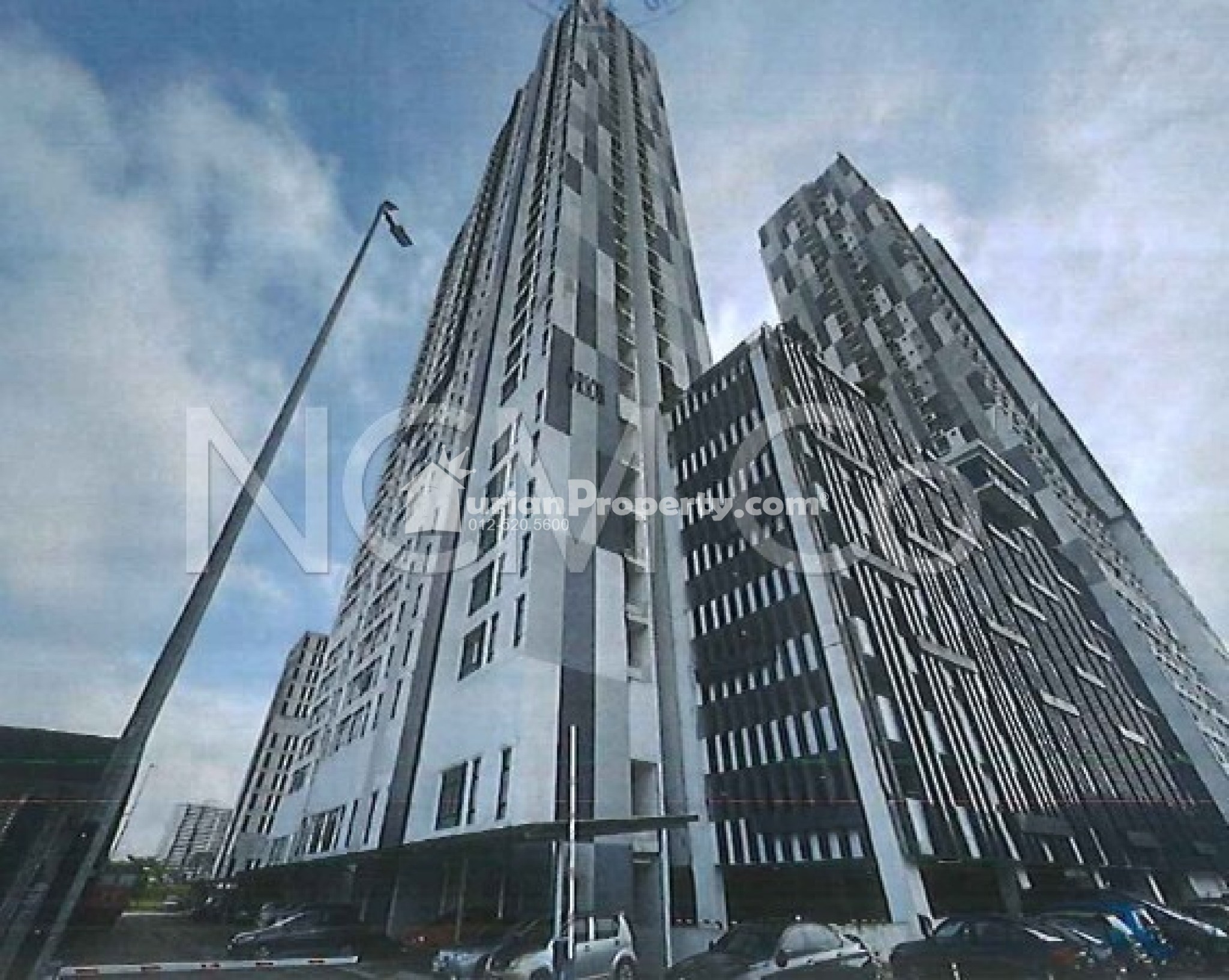 Serviced Residence For Auction at D'Summit Residence