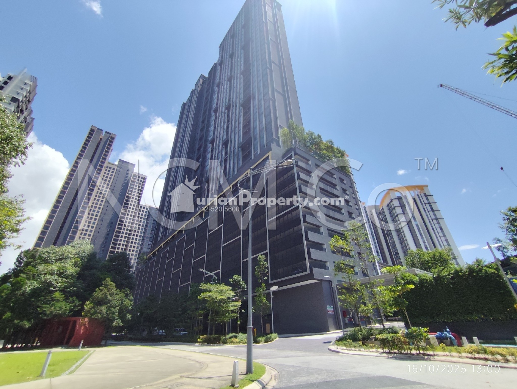 Apartment For Auction at Altris Residence @ The Quartz WM