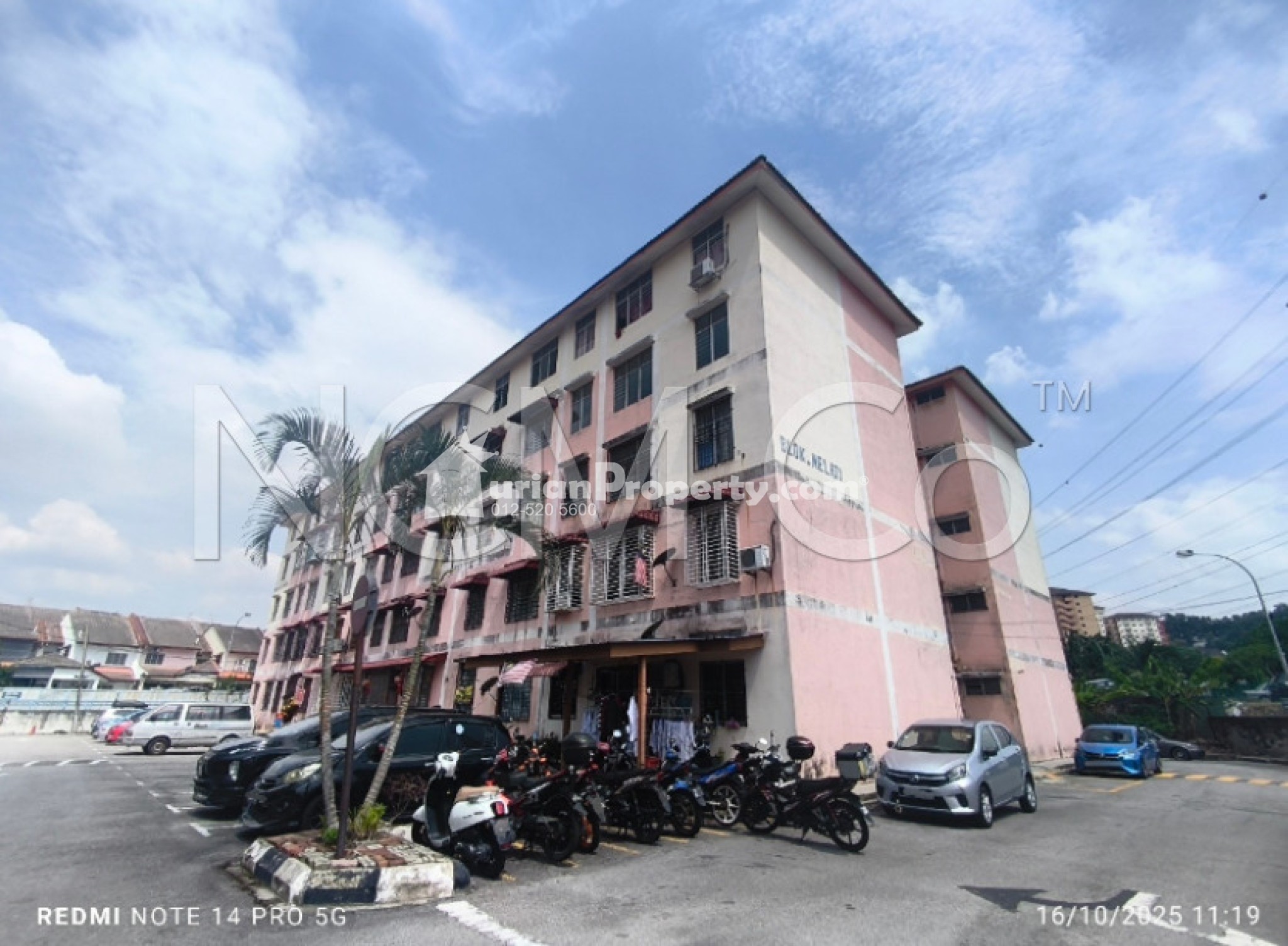Flat For Auction at Taman Harmoni