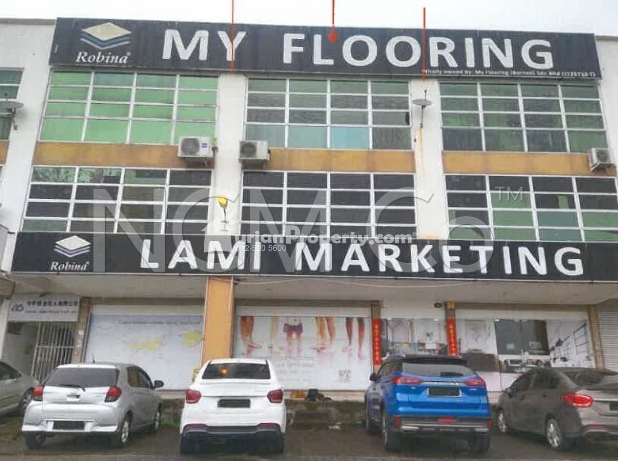 Shop For Auction at Bintulu