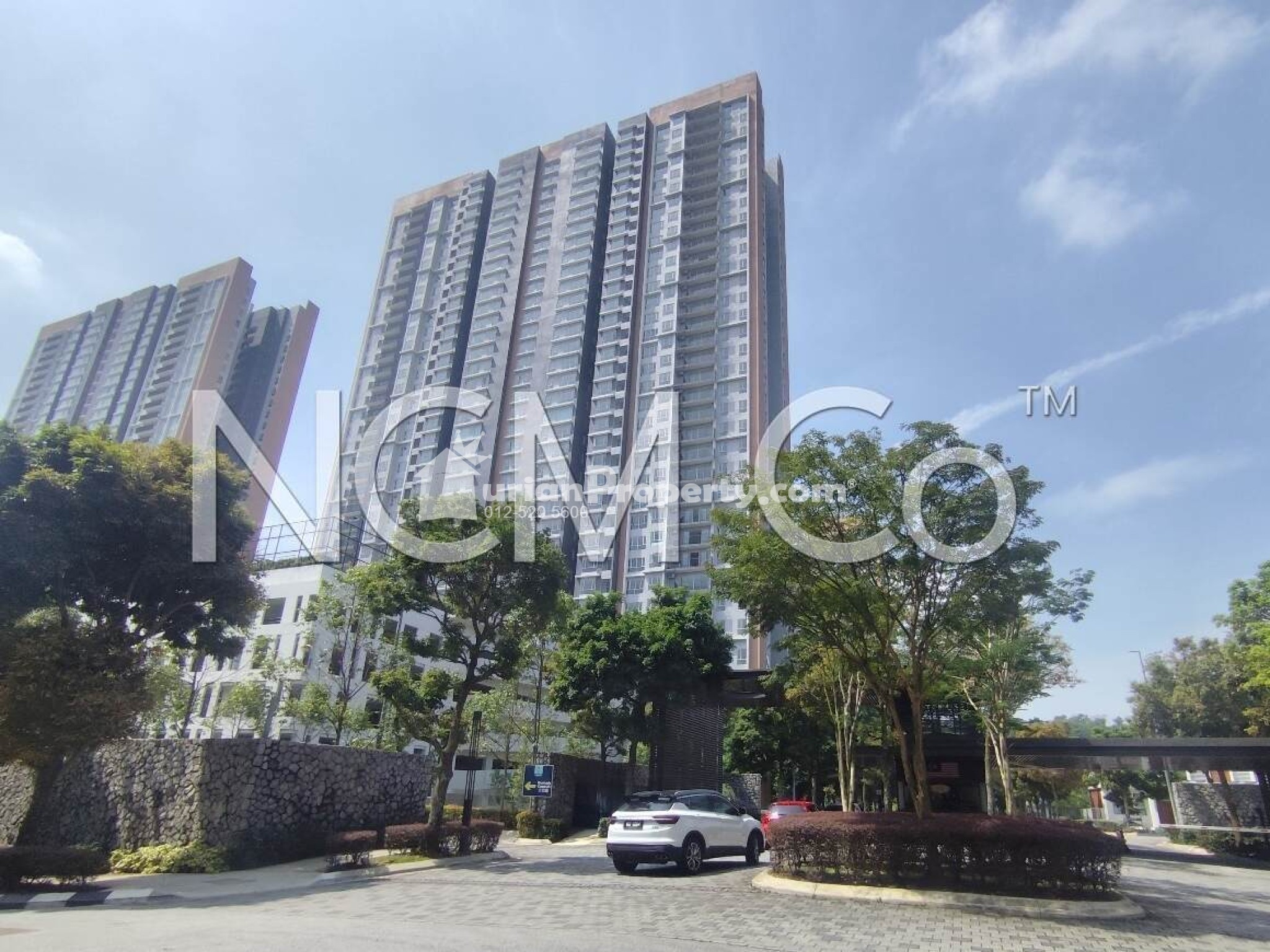 Condo For Auction at Emerald Hills