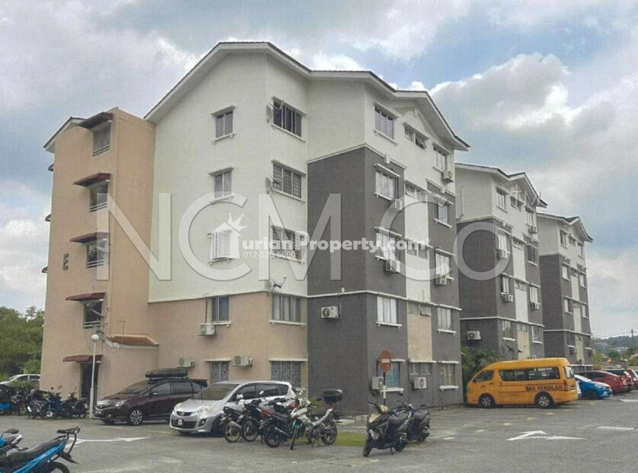 Apartment For Auction at Rose Apartment (Saujana Utama)